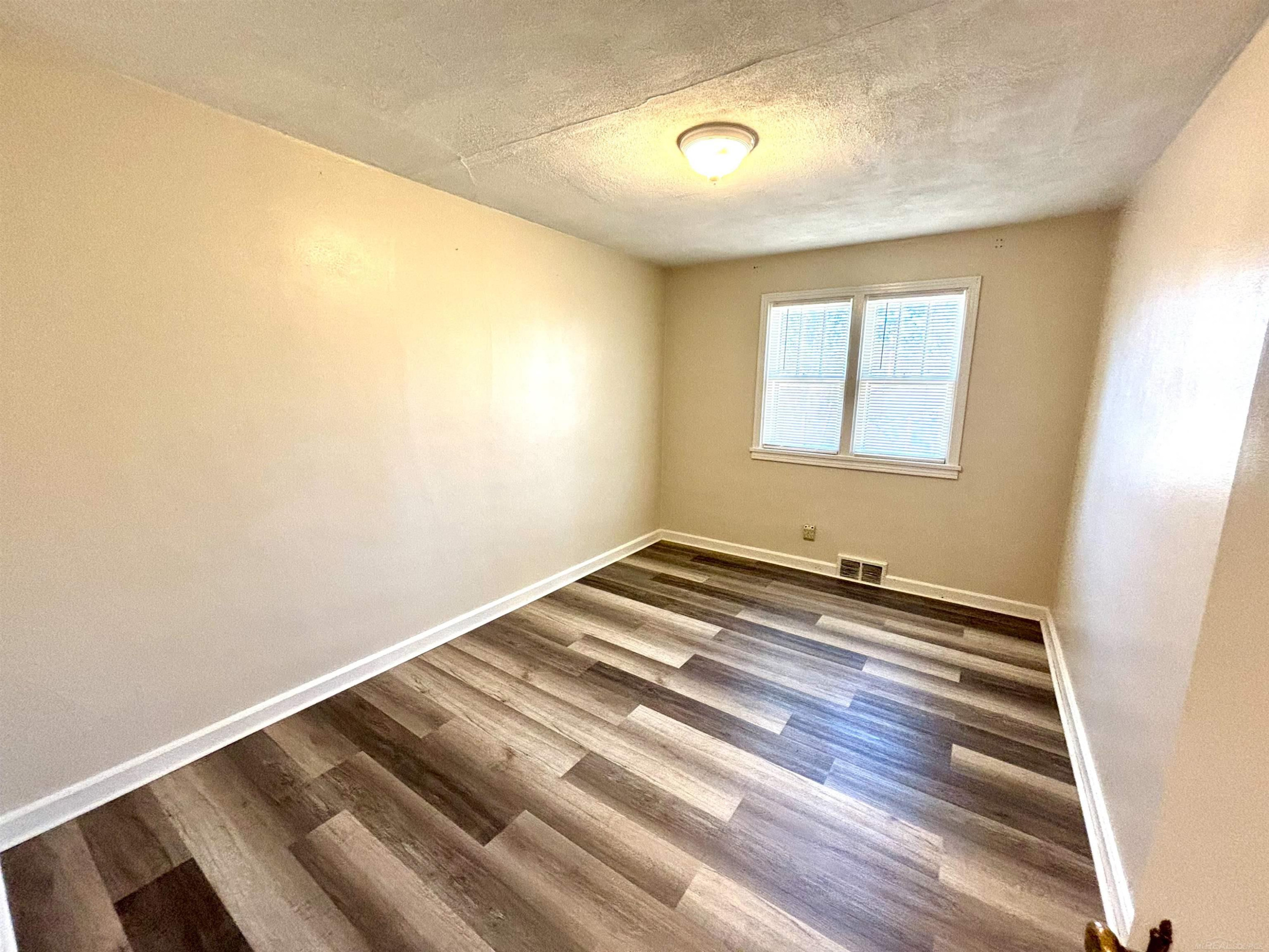 919 Nightingale Street, Ironwood, MI 49938 — Photo 14