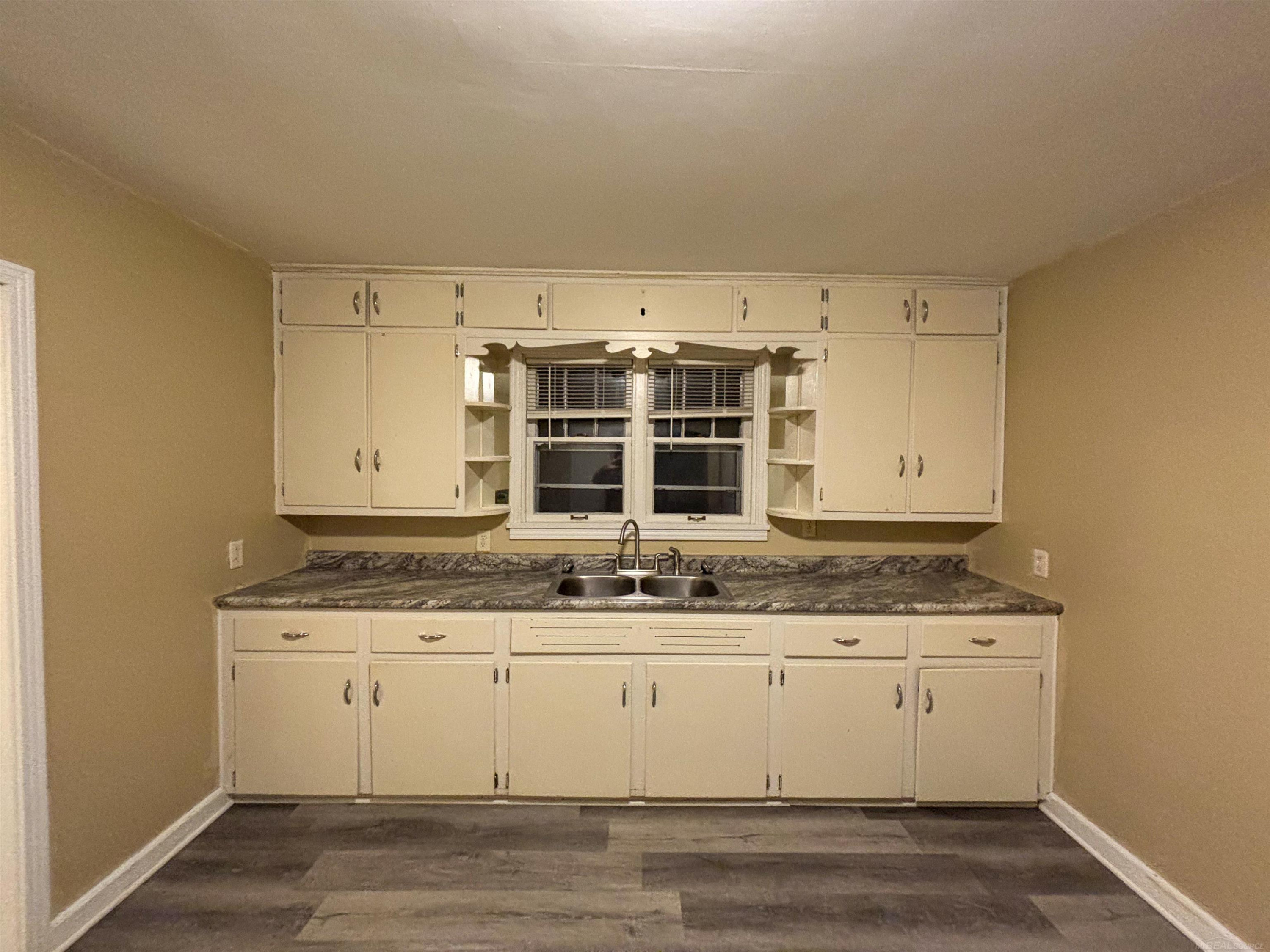 919 Nightingale Street, Ironwood, MI 49938 — Photo 18