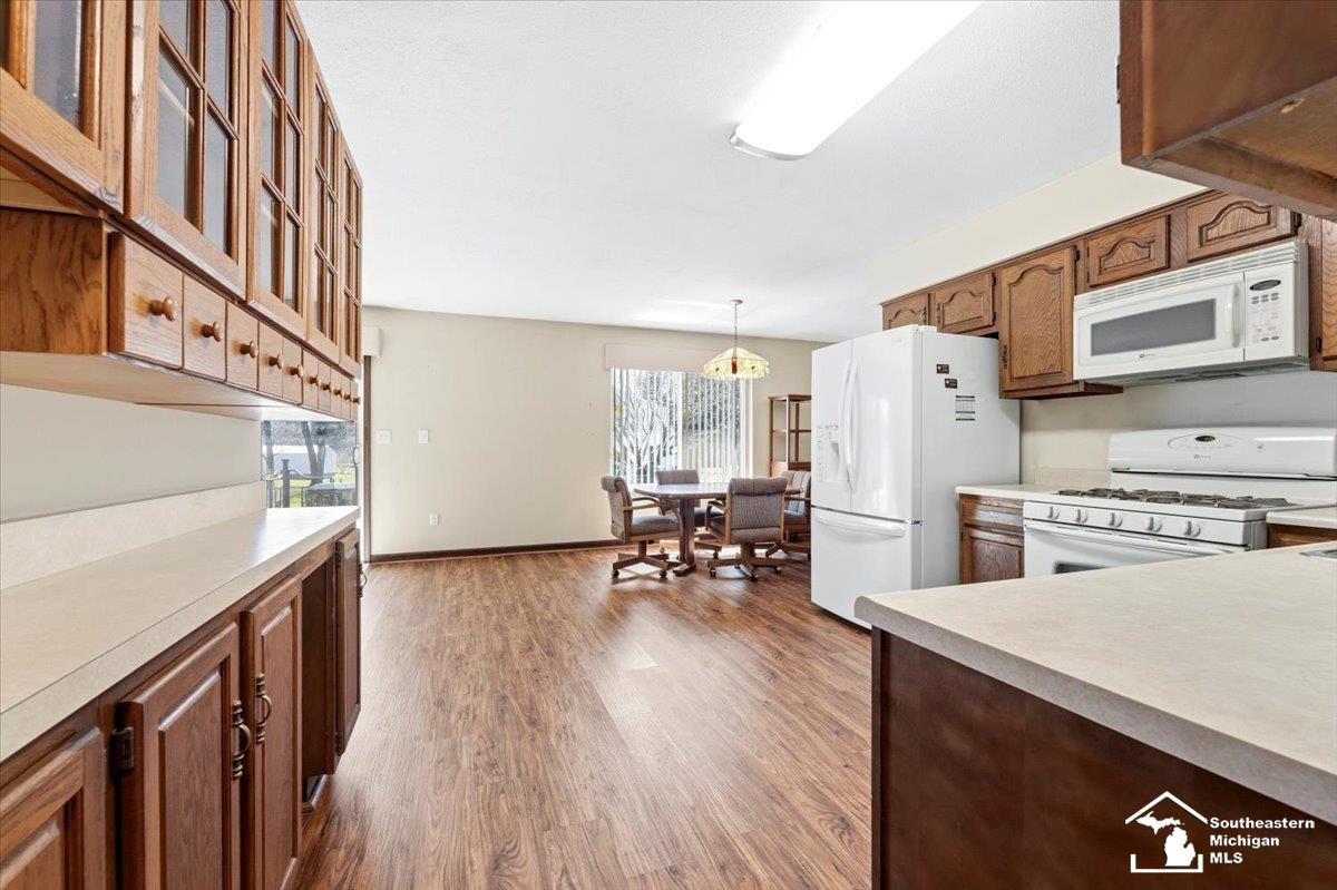 348 Bellers Court, Ypsilanti, MI 48198 — Photo 3