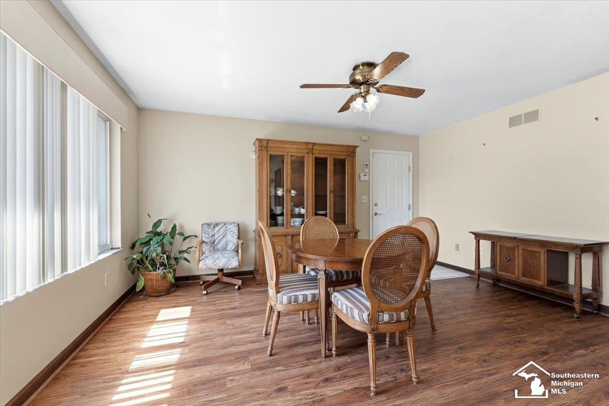 348 Bellers Court, Ypsilanti, MI 48198 — Photo 7