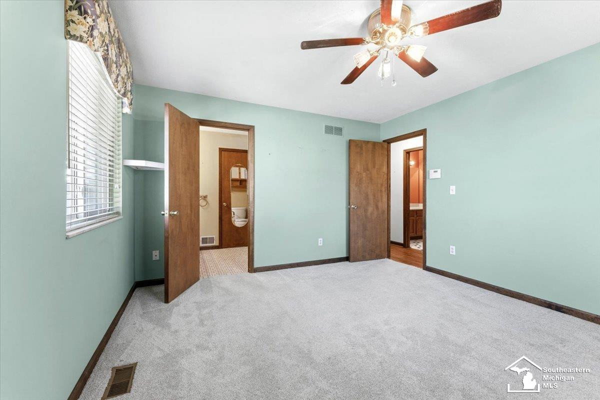 348 Bellers Court, Ypsilanti, MI 48198 — Photo 11