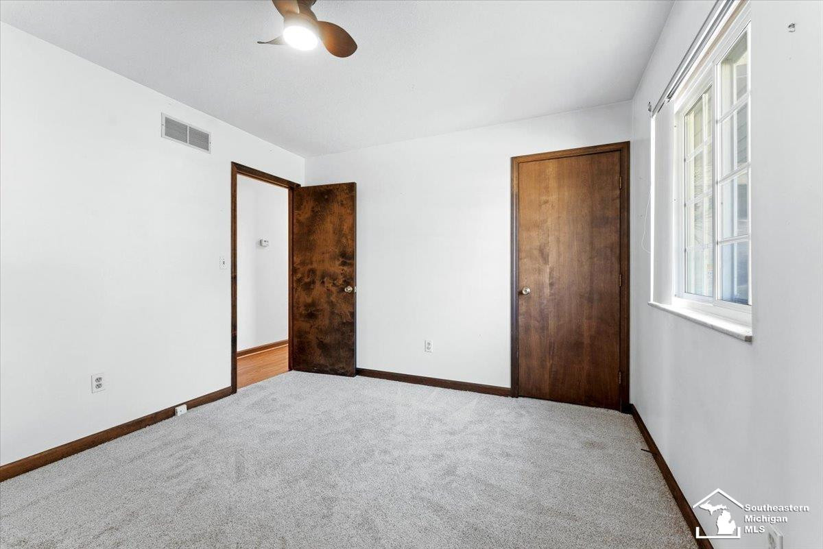 348 Bellers Court, Ypsilanti, MI 48198 — Photo 17