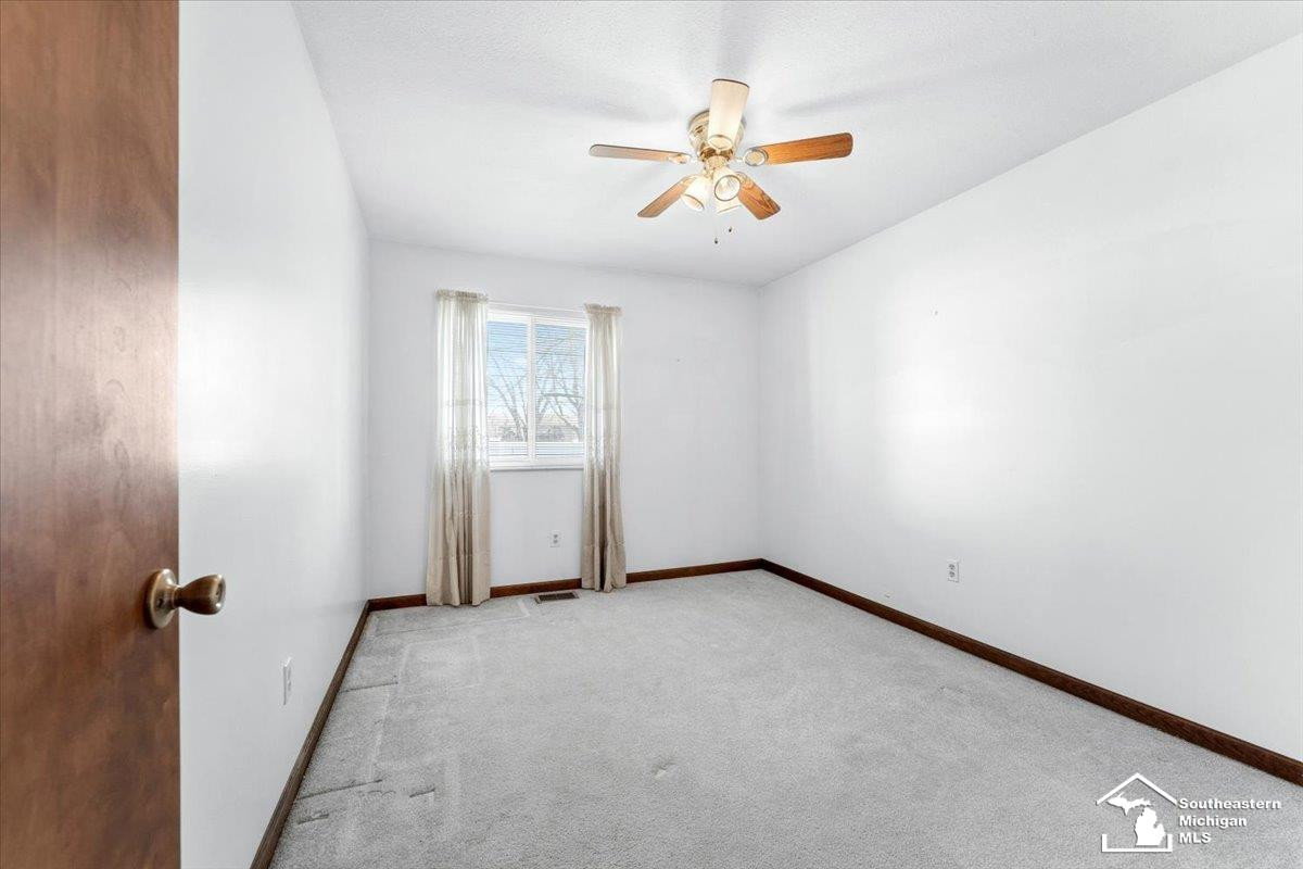 348 Bellers Court, Ypsilanti, MI 48198 — Photo 18