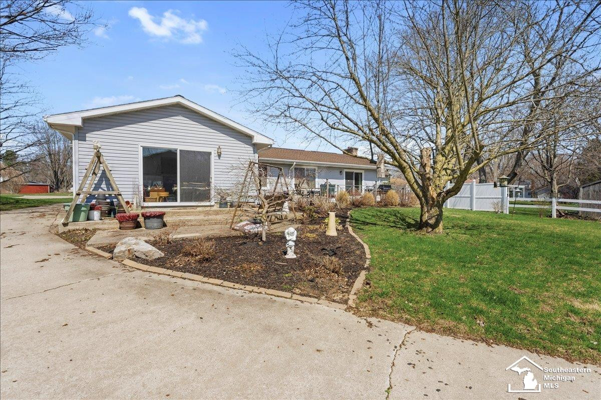 348 Bellers Court, Ypsilanti, MI 48198 — Photo 27