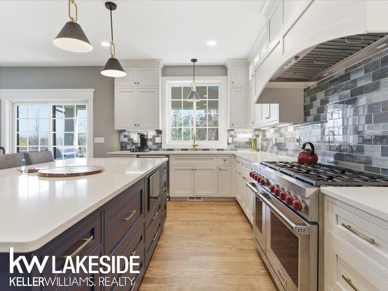 5345 BRISTOL PARKE Circle, Clarkston, MI 48348 — Photo 9