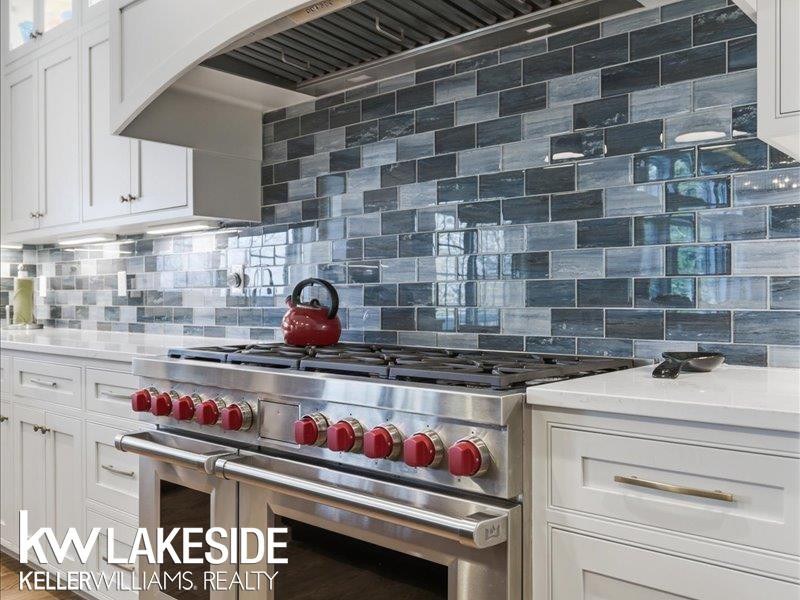 5345 BRISTOL PARKE Circle, Clarkston, MI 48348 — Photo 10