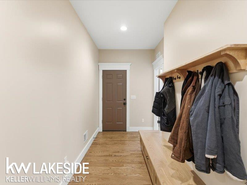 5345 BRISTOL PARKE Circle, Clarkston, MI 48348 — Photo 14