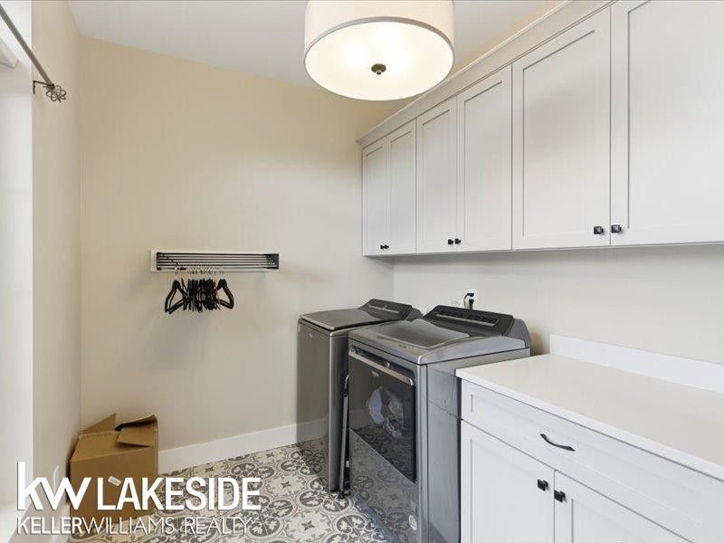 5345 BRISTOL PARKE Circle, Clarkston, MI 48348 — Photo 25
