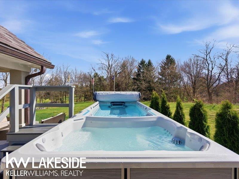 5345 BRISTOL PARKE Circle, Clarkston, MI 48348 — Photo 41