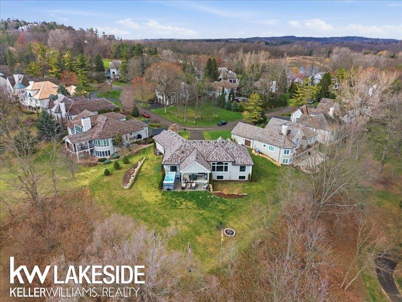 5345 BRISTOL PARKE Circle, Clarkston, MI 48348 — Photo 46