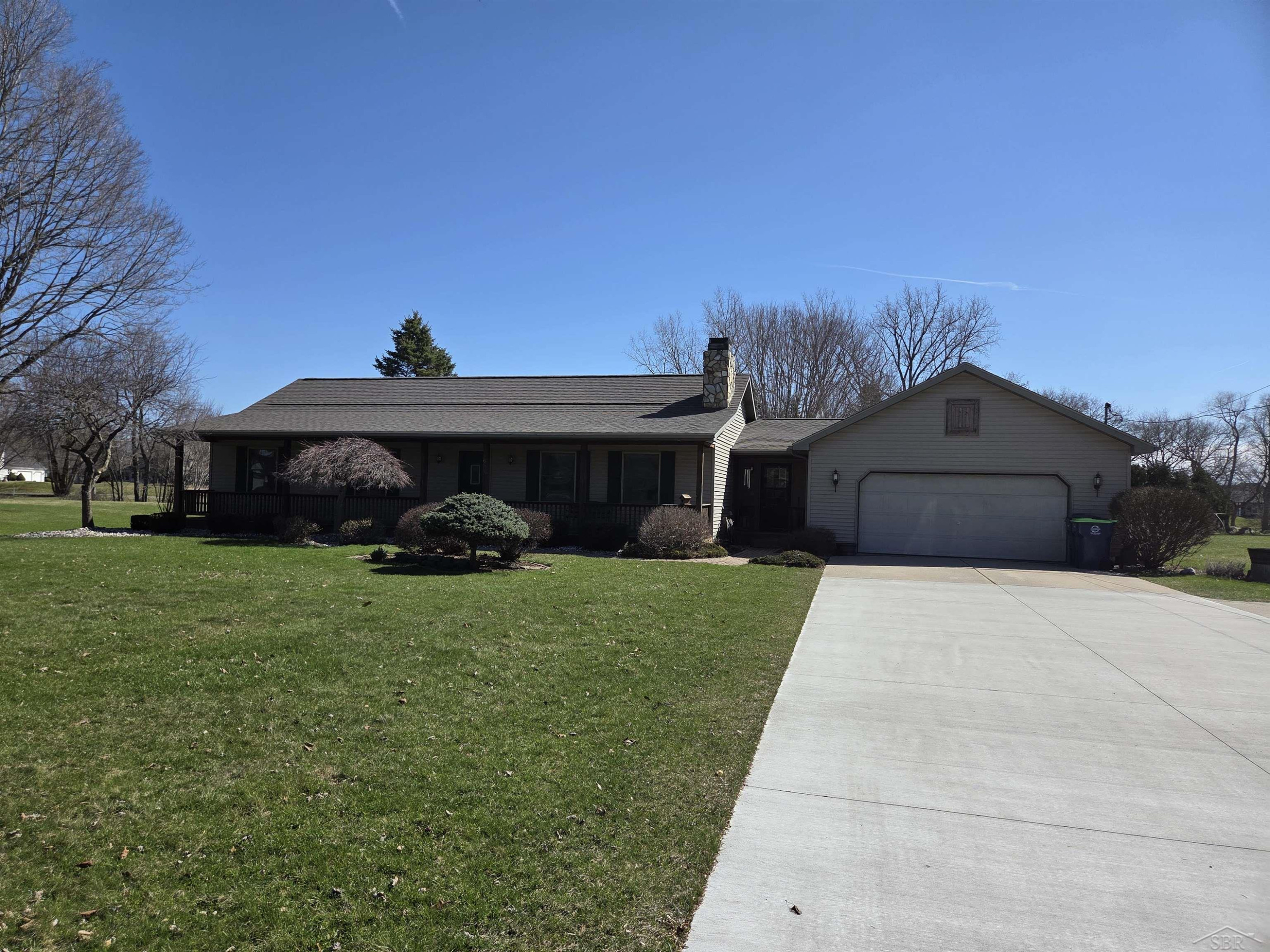 4686 N Thomas Road, Freeland, MI 48623 — front exterior