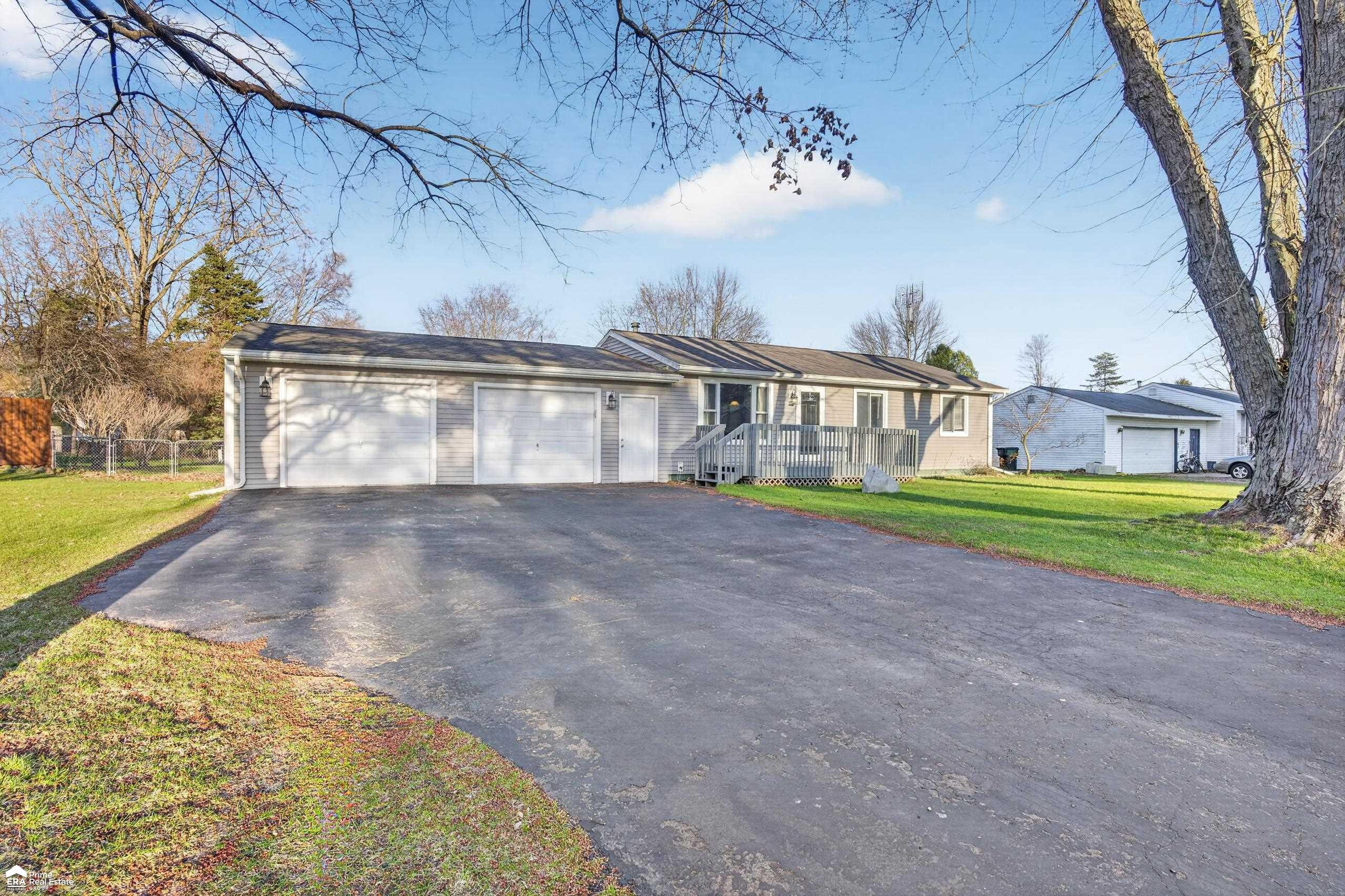 2366 Virginia Park Drive, Lapeer, MI 48446 — Photo 2