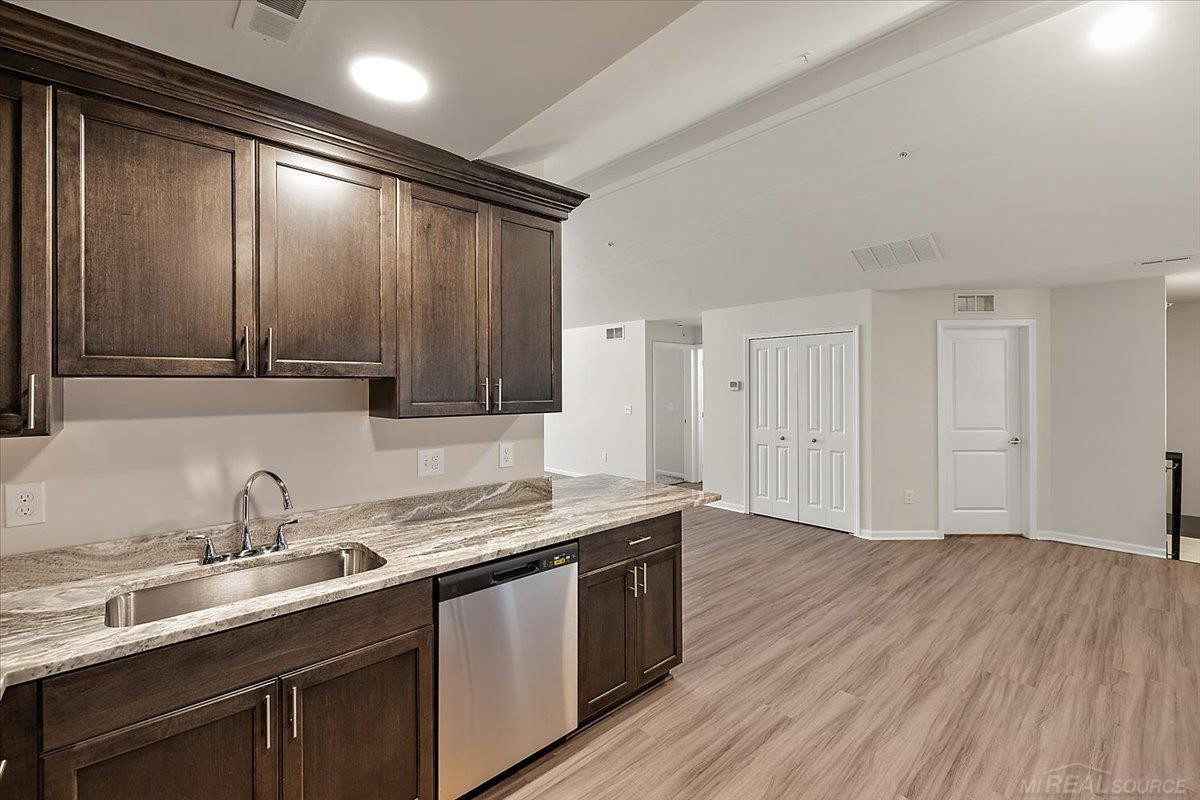 8292 Heywood Circle, Unit 4, Sterling Heights, MI 48312 — Photo 11
