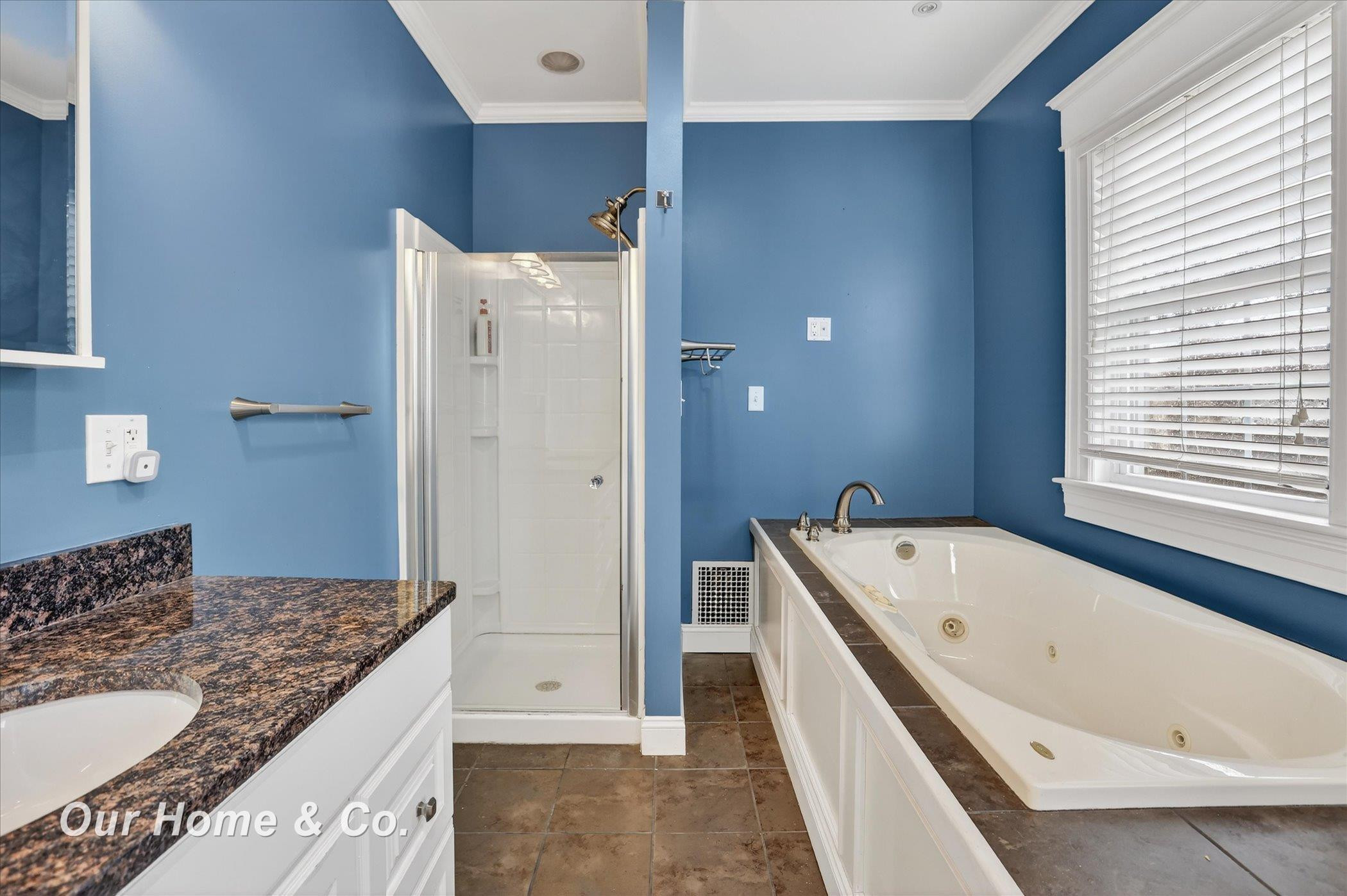 700 N Van Buren Street, Bay City, MI 48708 — Photo 38