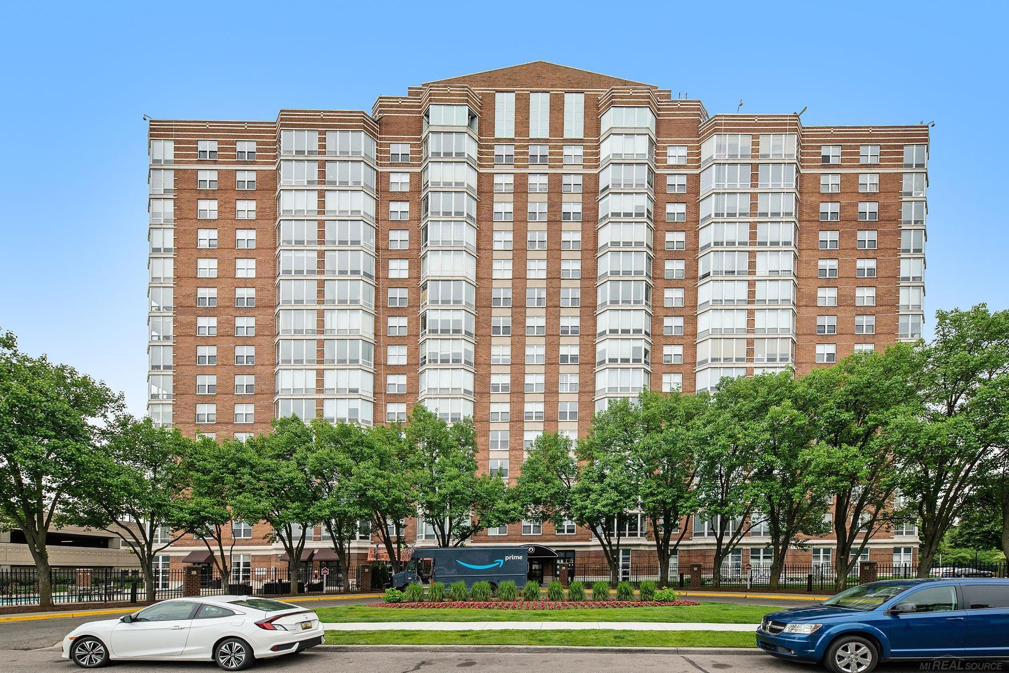 250 E Harbortown 608 Drive, 608, Detroit, MI 48207