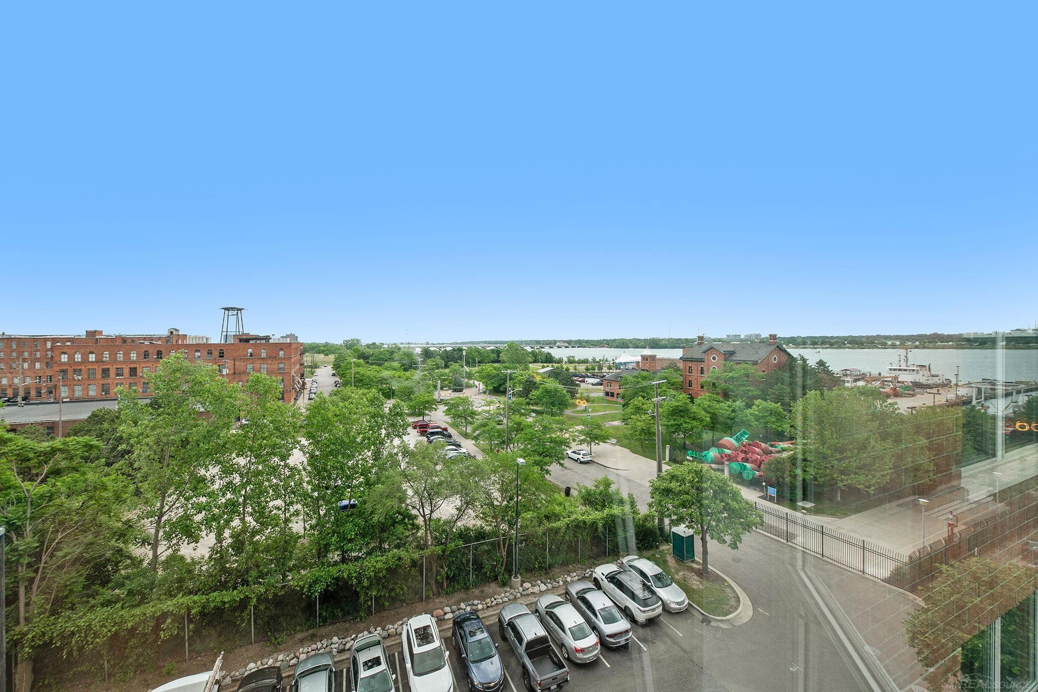250 E Harbortown 608 Drive, 608, Detroit, MI 48207 — Photo 12
