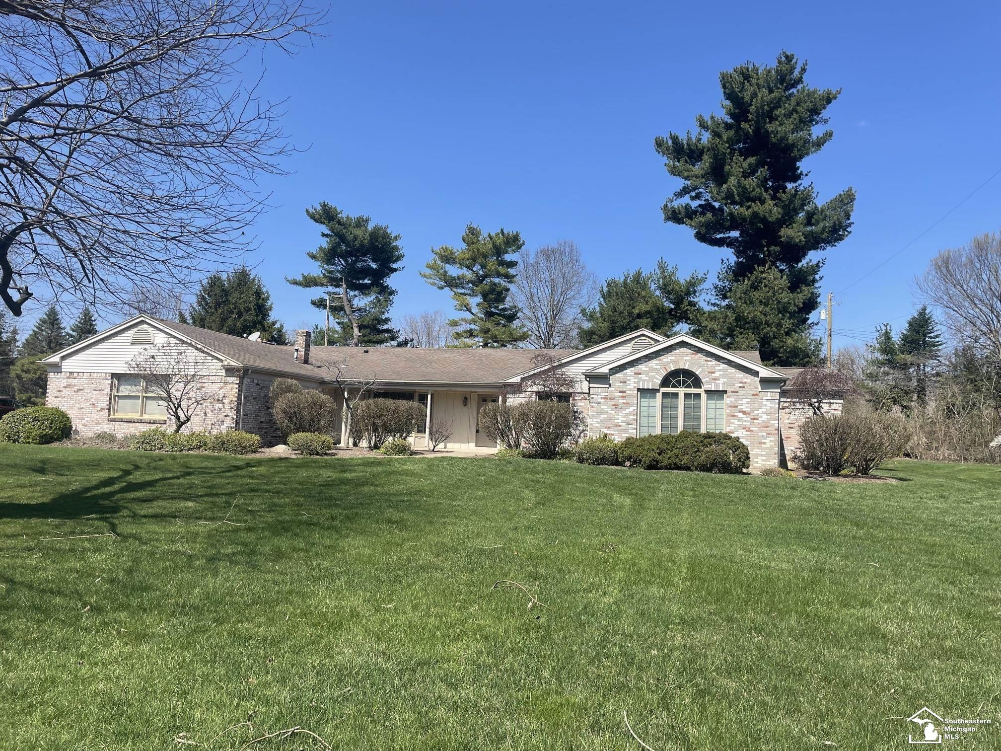 3202 Edgevale Drive, Lambertville, MI 48144 — Photo 2