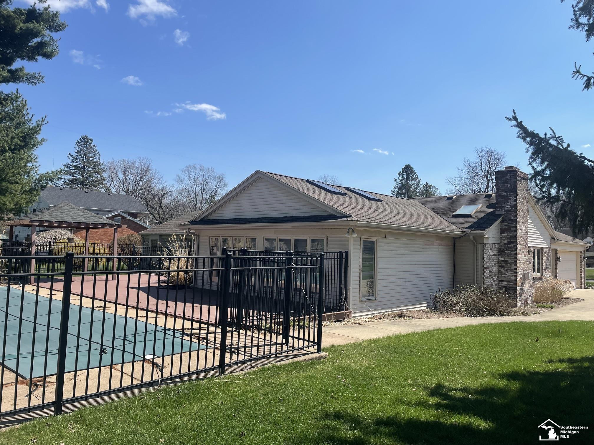 3202 Edgevale Drive, Lambertville, MI 48144 — Photo 6