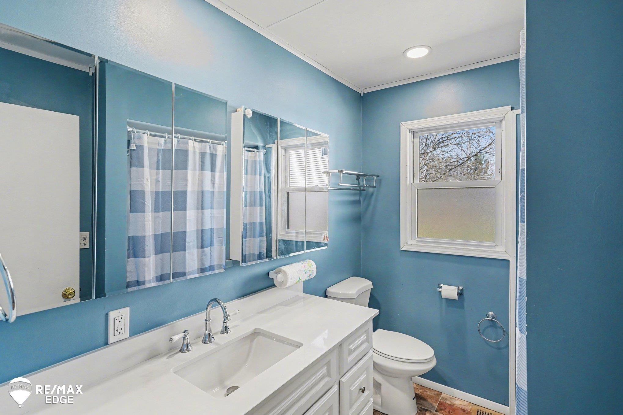 6175 Crabtree Lane, Burton, MI 48519 — Photo 13