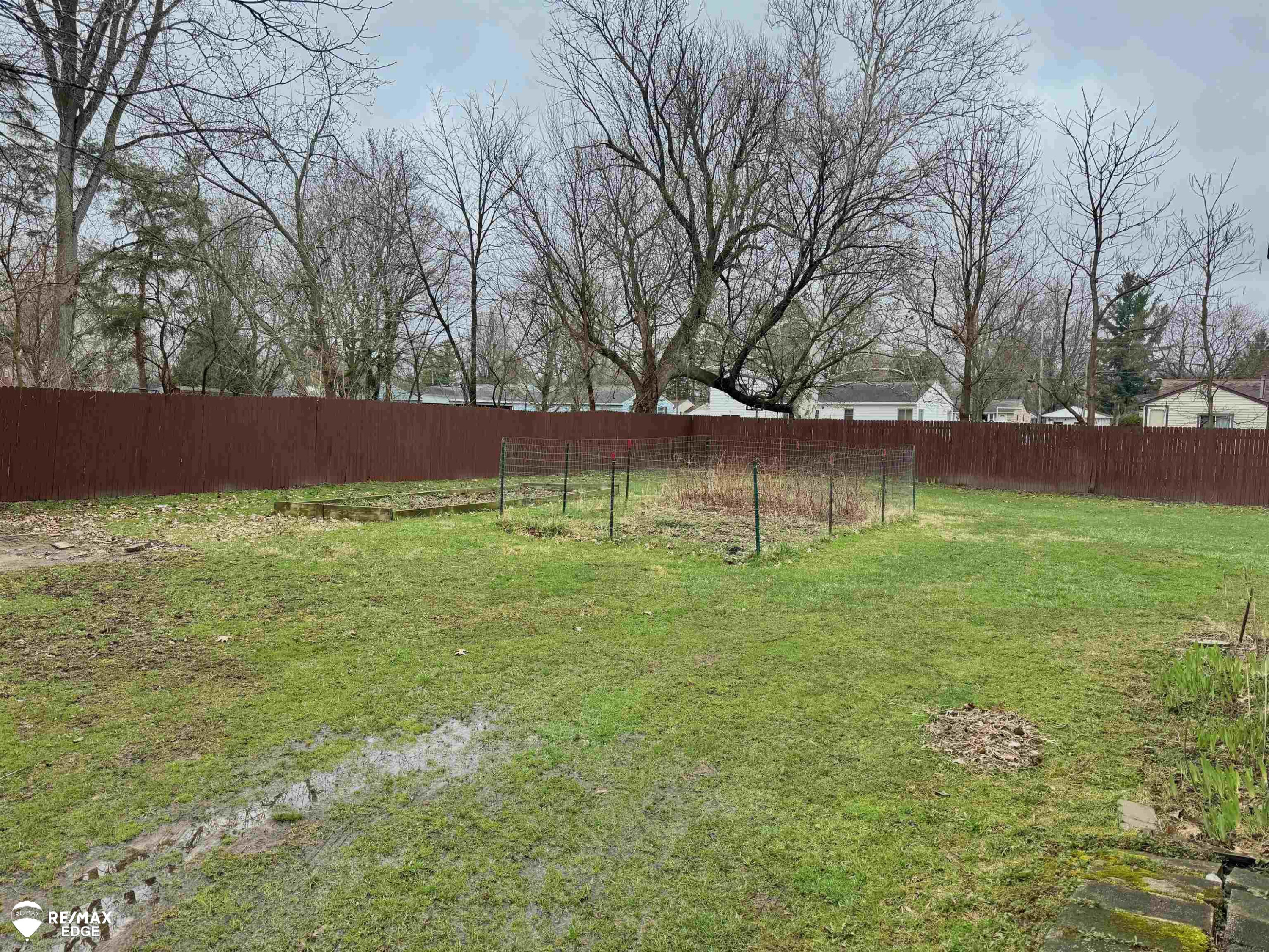 6175 Crabtree Lane, Burton, MI 48519 — Photo 16