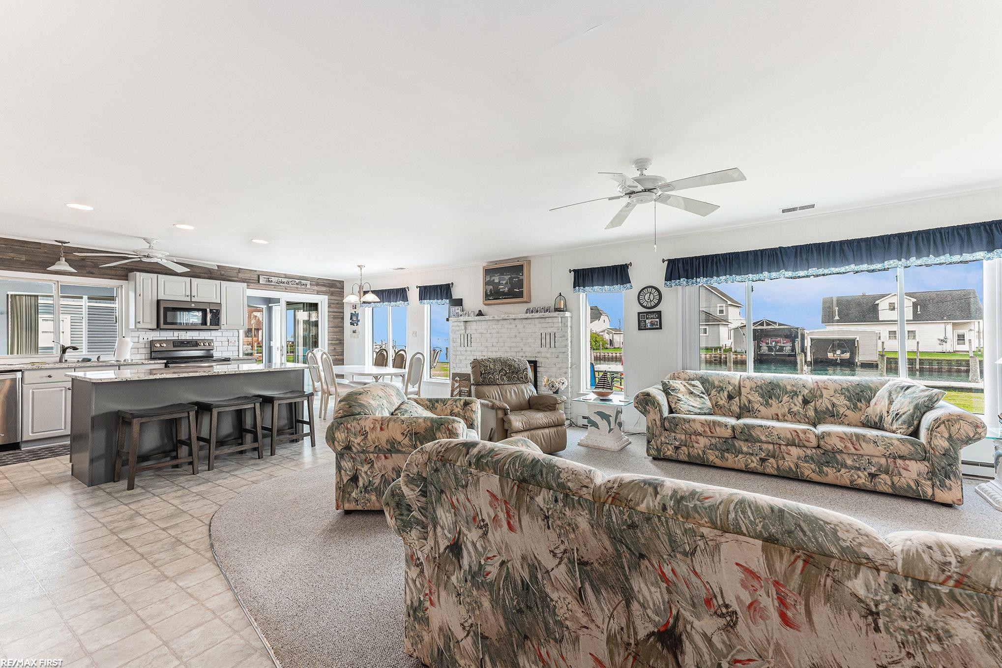 7618 South Channel Drive, MI 48028 — Photo 5