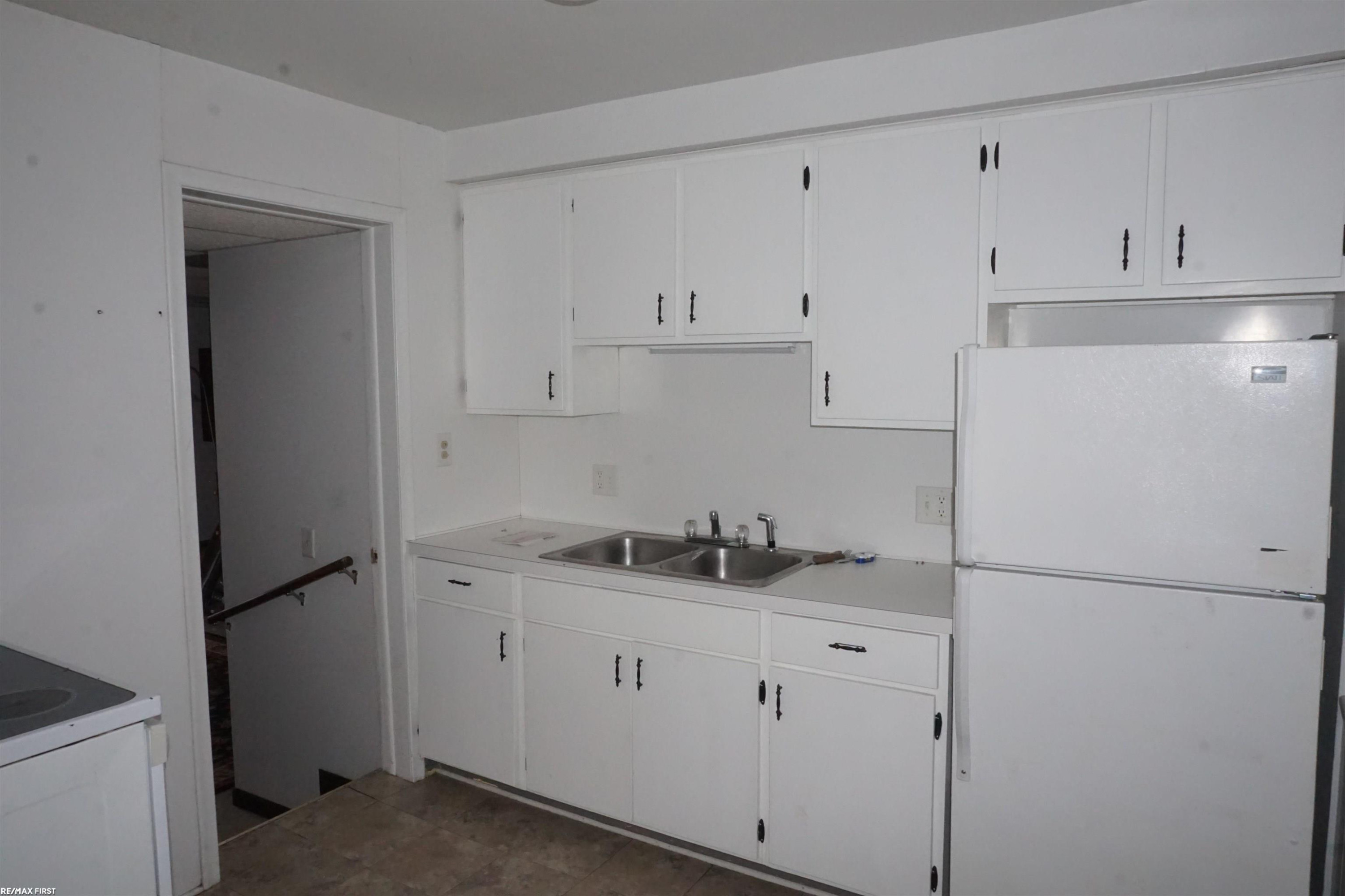 21712 Lakeview Street, Saint Clair Shores, MI 48080 — Photo 5