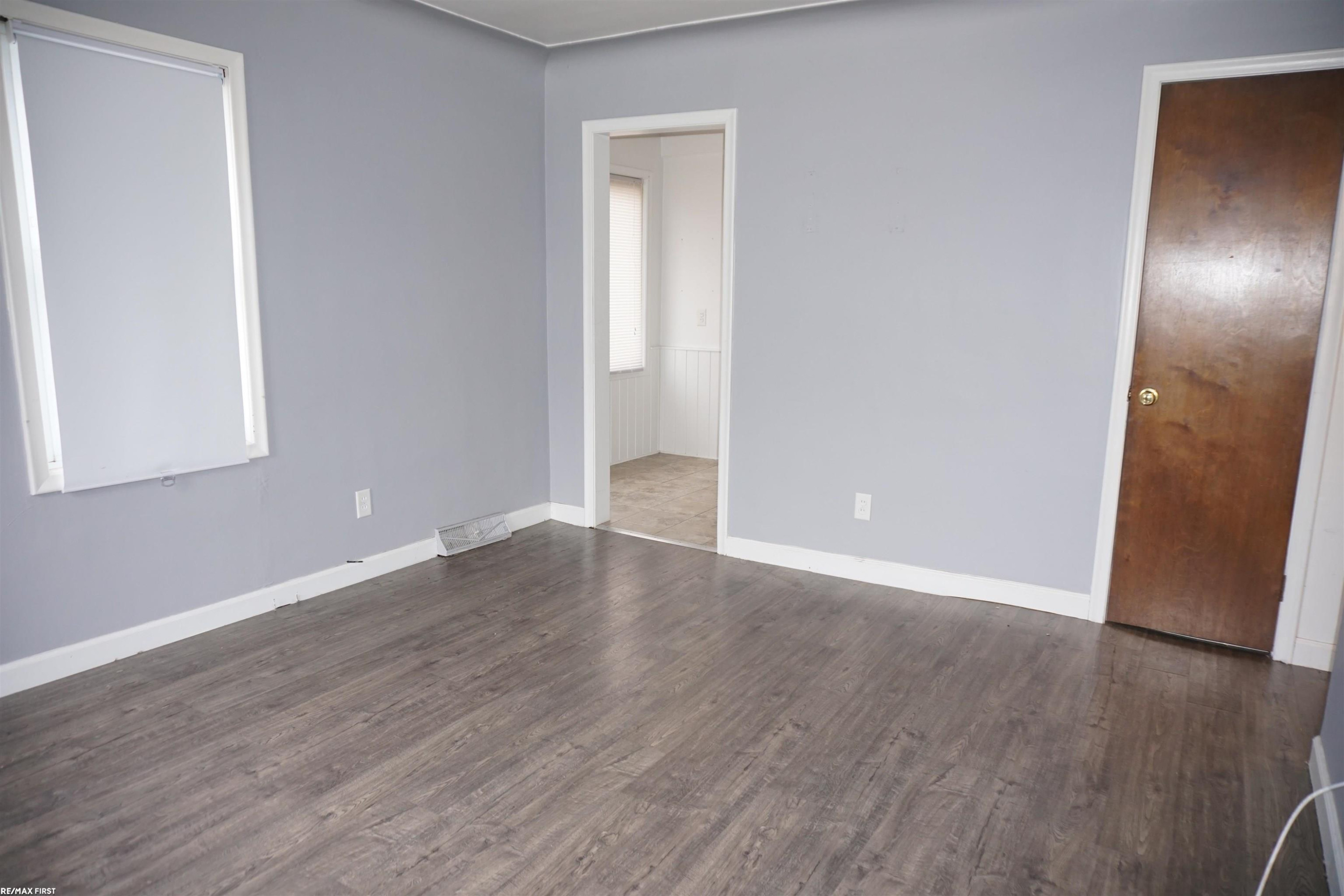 21712 Lakeview Street, Saint Clair Shores, MI 48080 — Photo 7