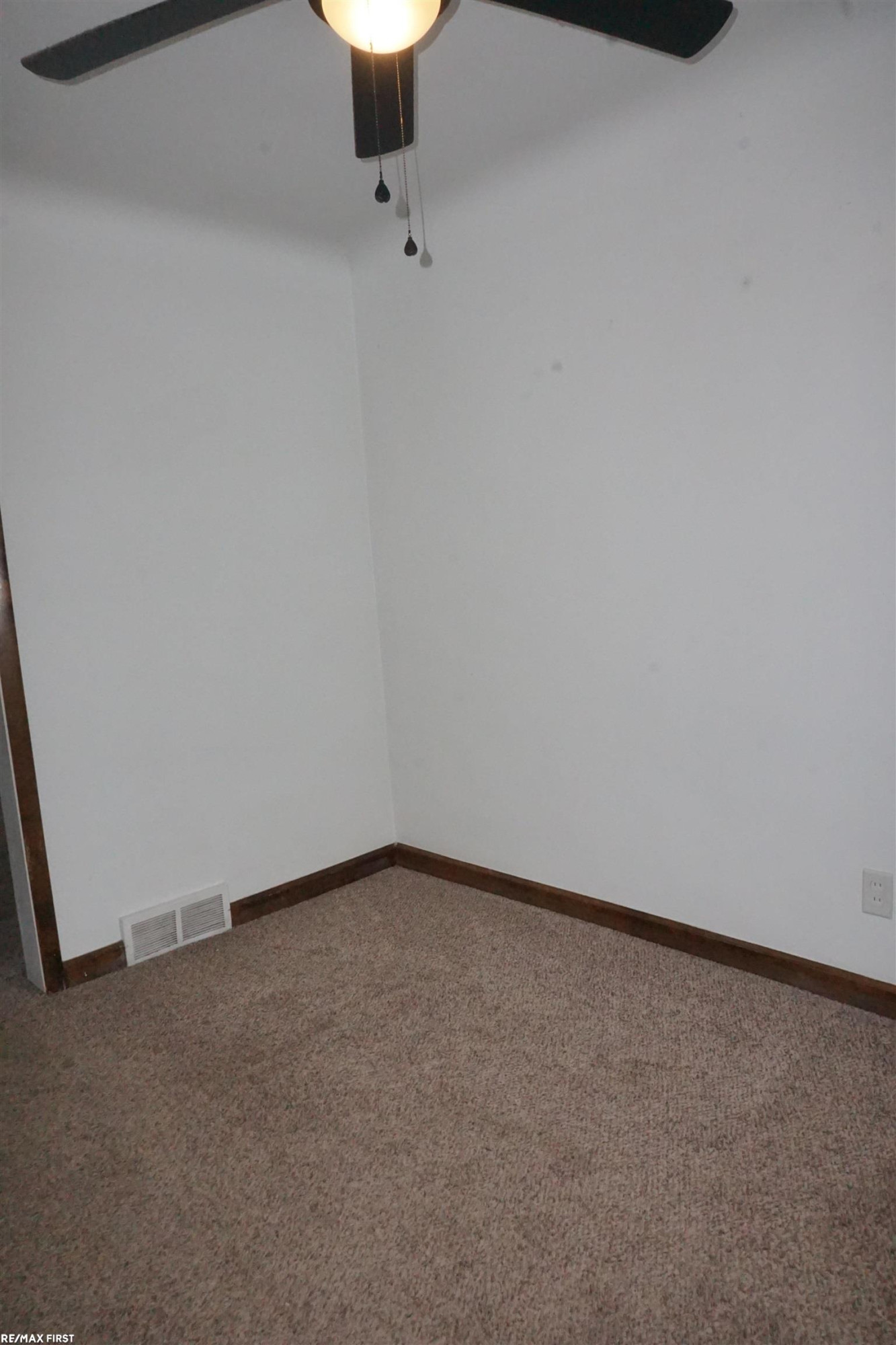 21712 Lakeview Street, Saint Clair Shores, MI 48080 — Photo 9