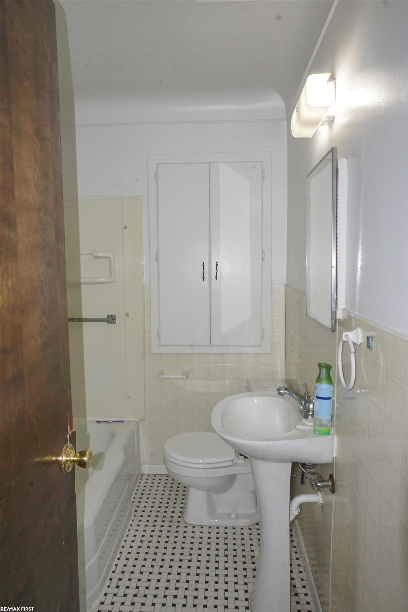 21712 Lakeview Street, Saint Clair Shores, MI 48080 — Photo 13