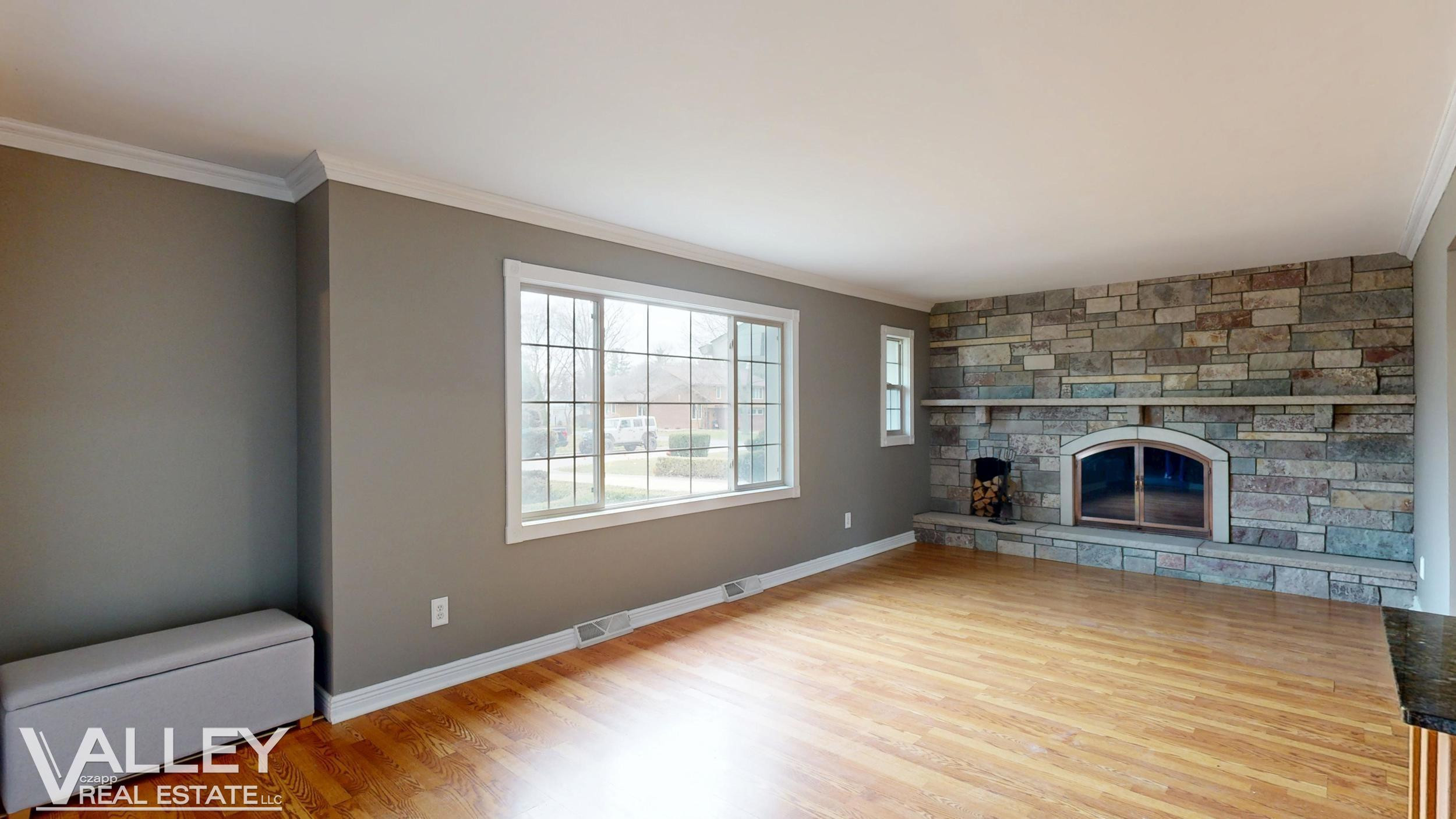 5320 N Nottingham Drive, Saginaw, MI 48603 — Photo 4