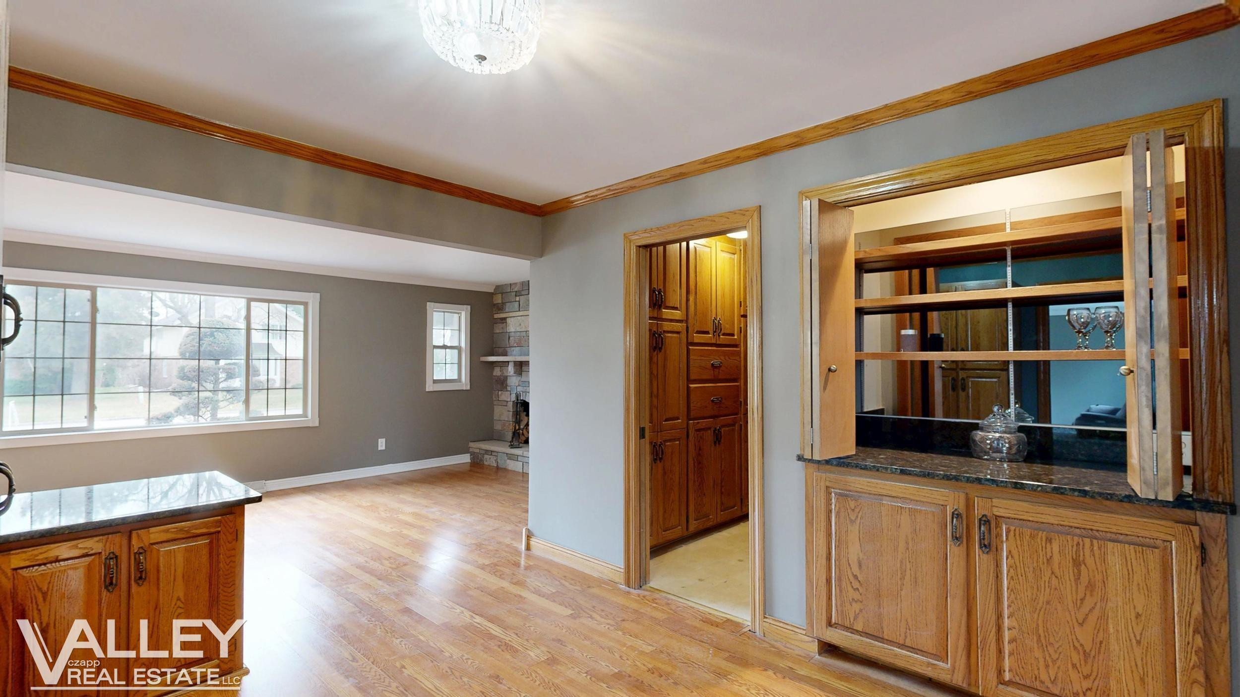 5320 N Nottingham Drive, Saginaw, MI 48603 — Photo 9