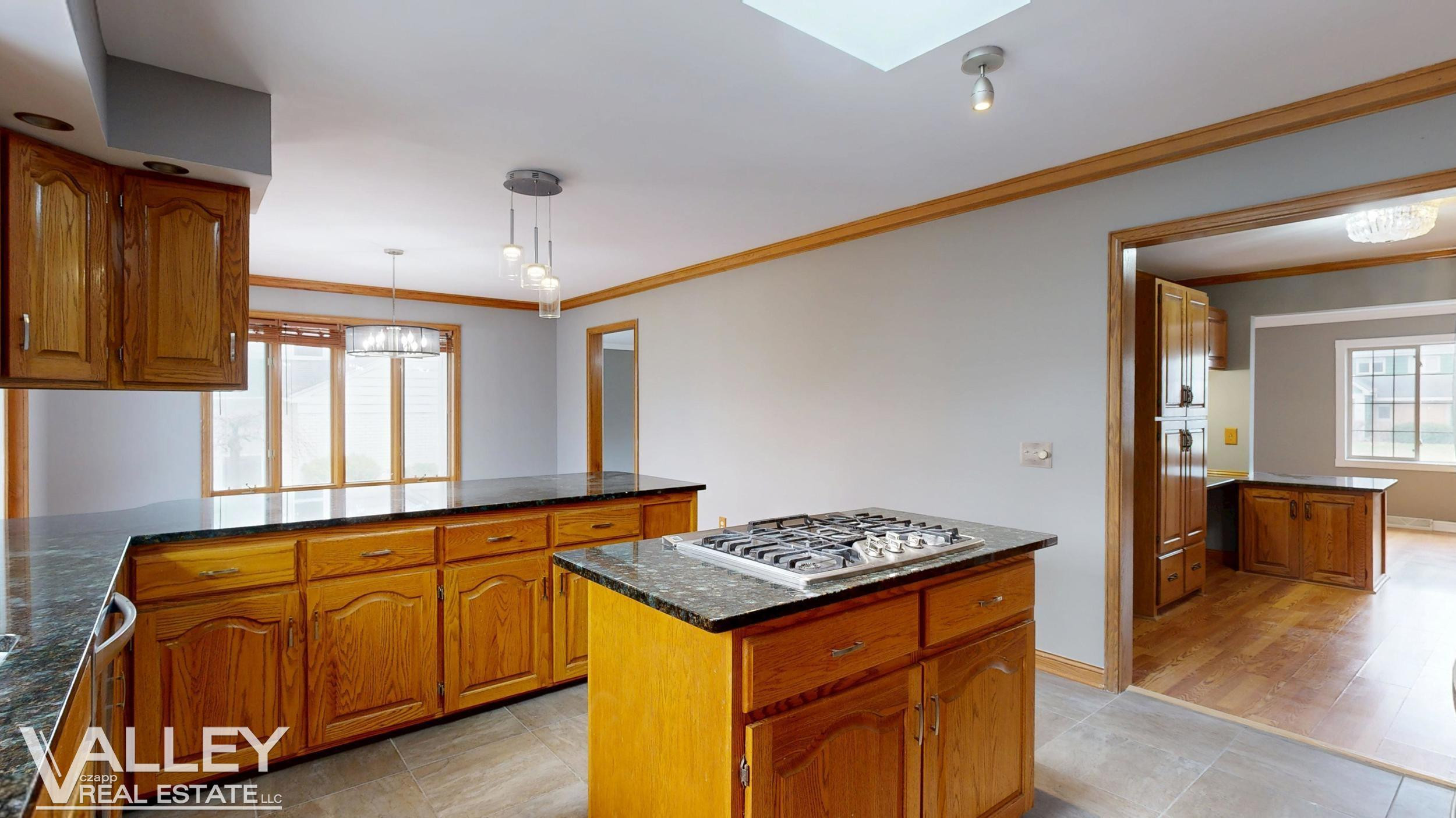 5320 N Nottingham Drive, Saginaw, MI 48603 — Photo 11
