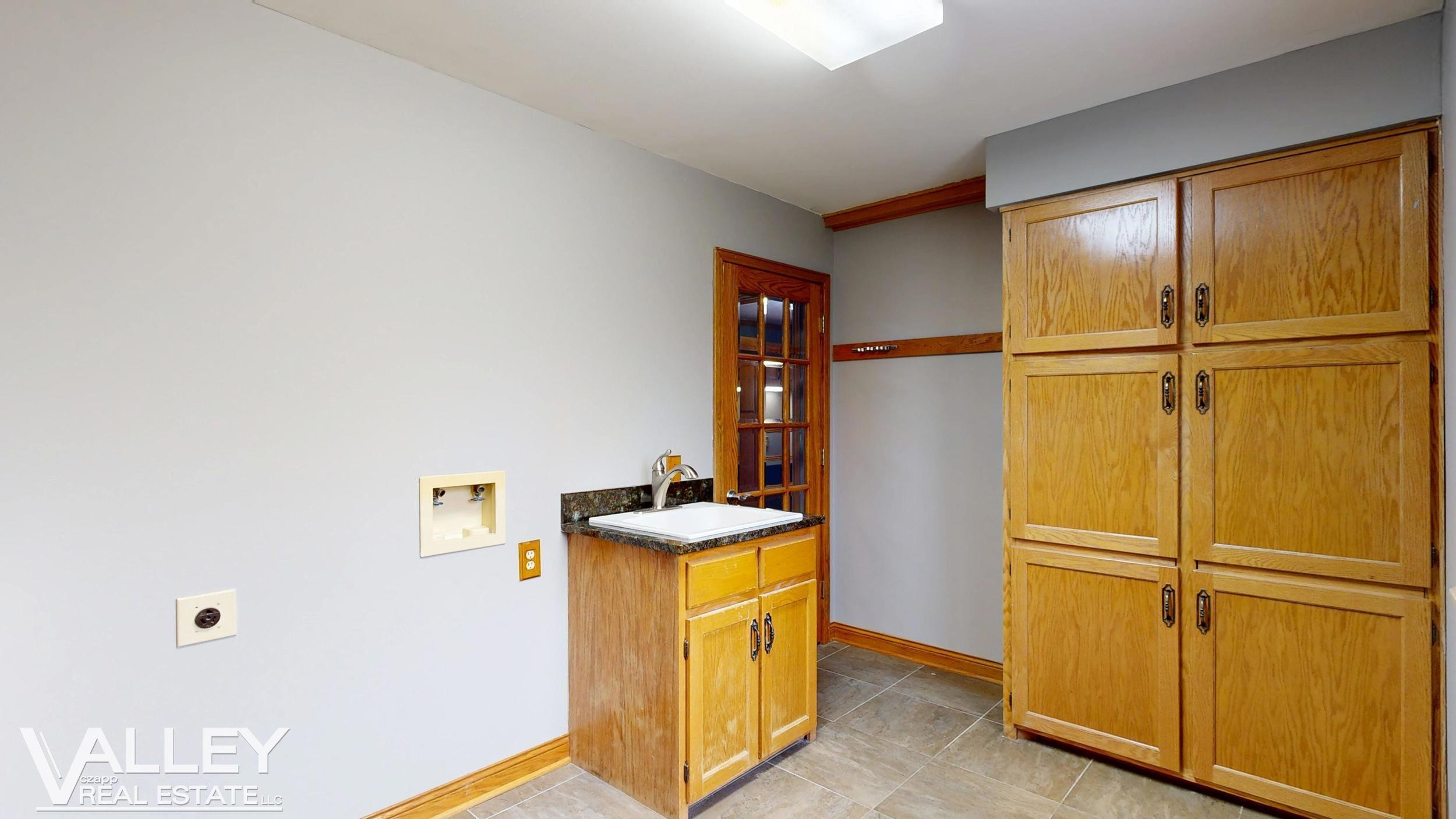 5320 N Nottingham Drive, Saginaw, MI 48603 — Photo 22