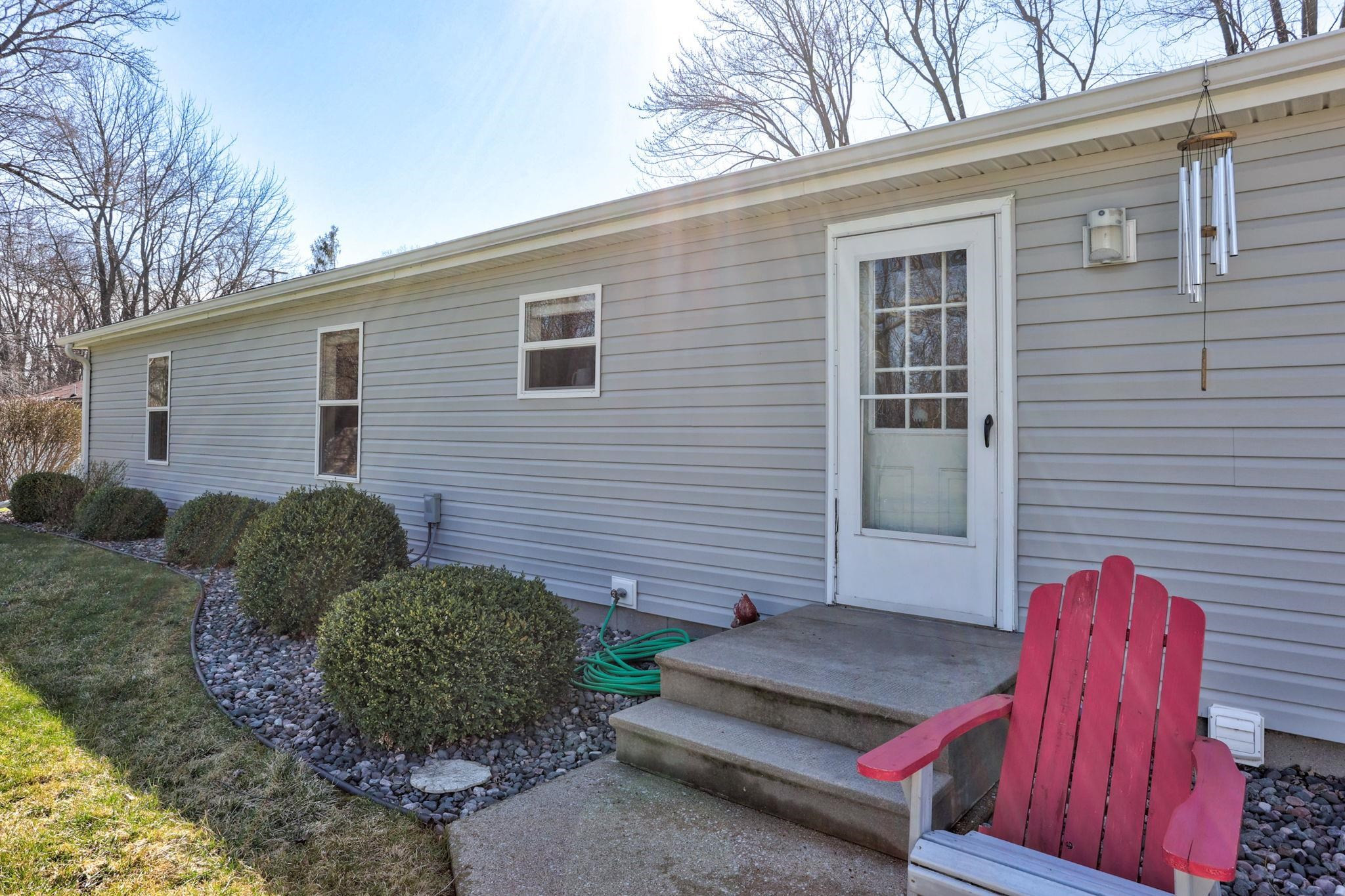 317 E Maple Street, Saint Charles, MI 48655 — Photo 32