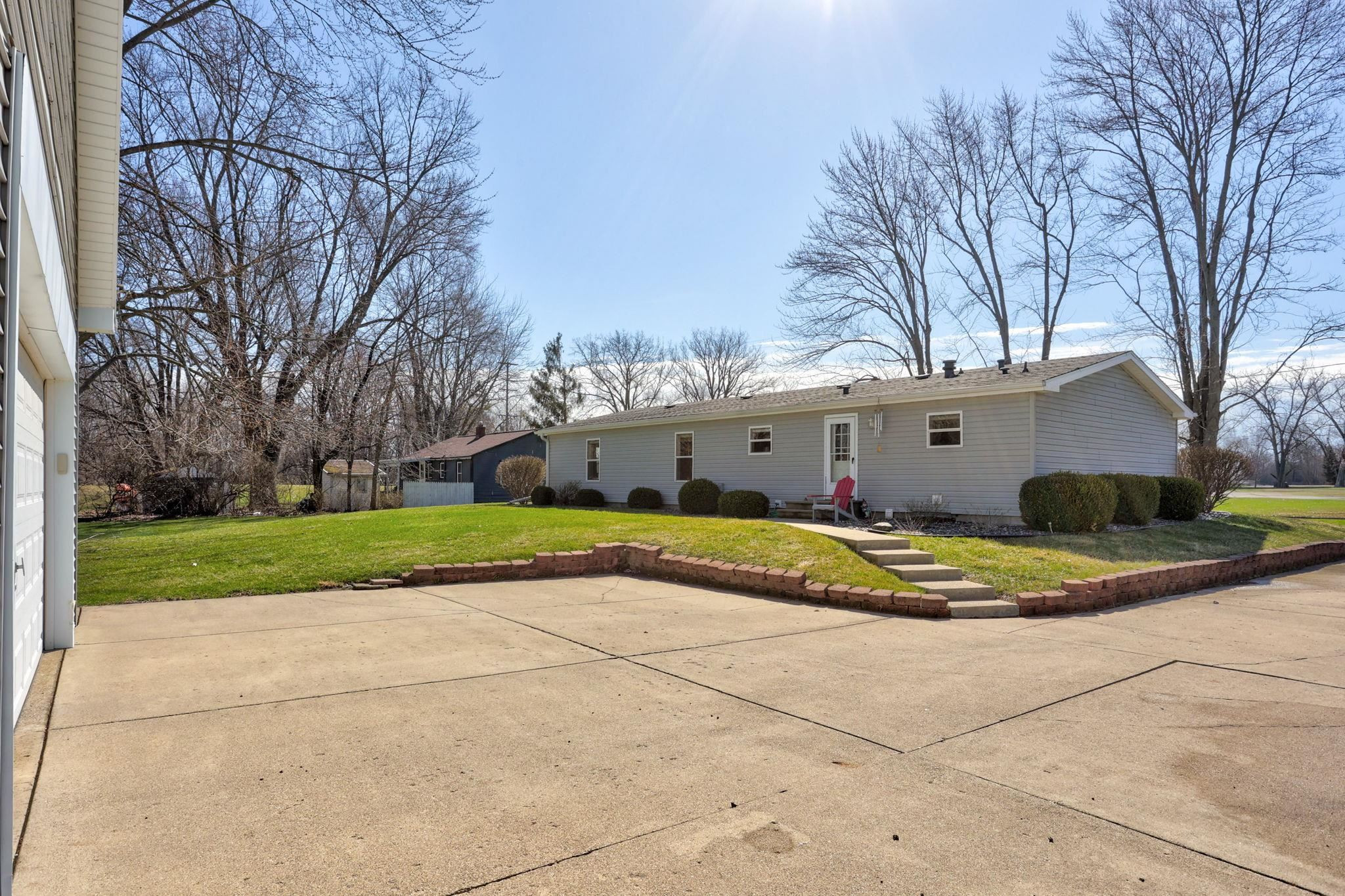 317 E Maple Street, Saint Charles, MI 48655 — Photo 36