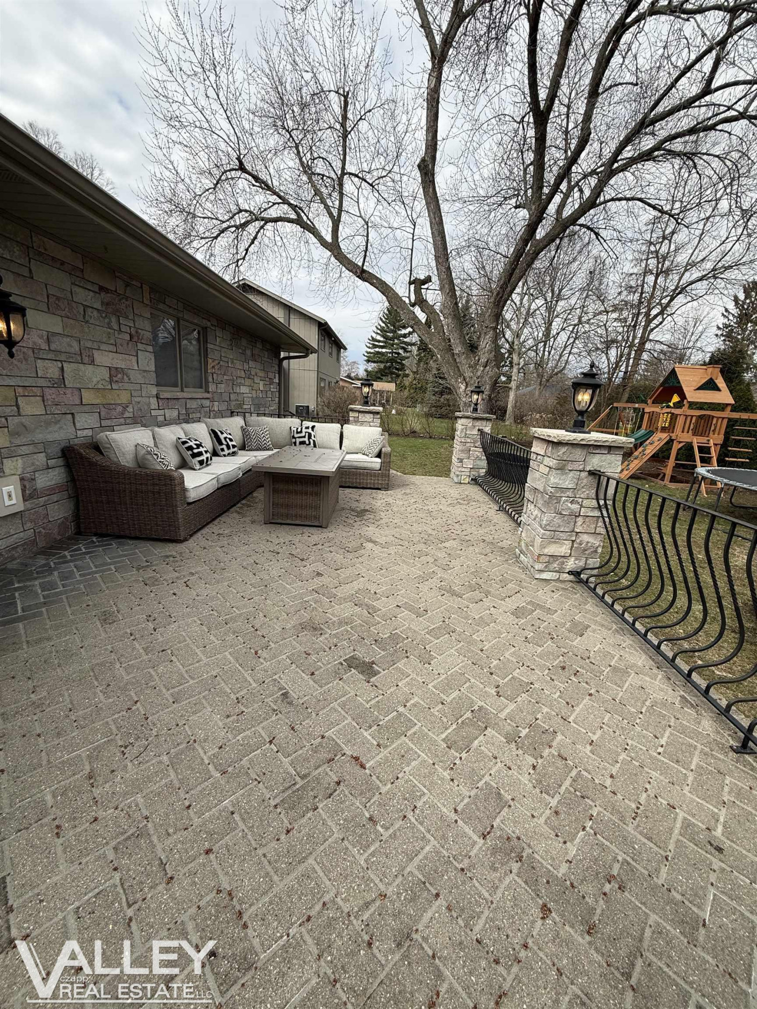 5320 N Nottingham Drive, Saginaw, MI 48603 — Photo 44