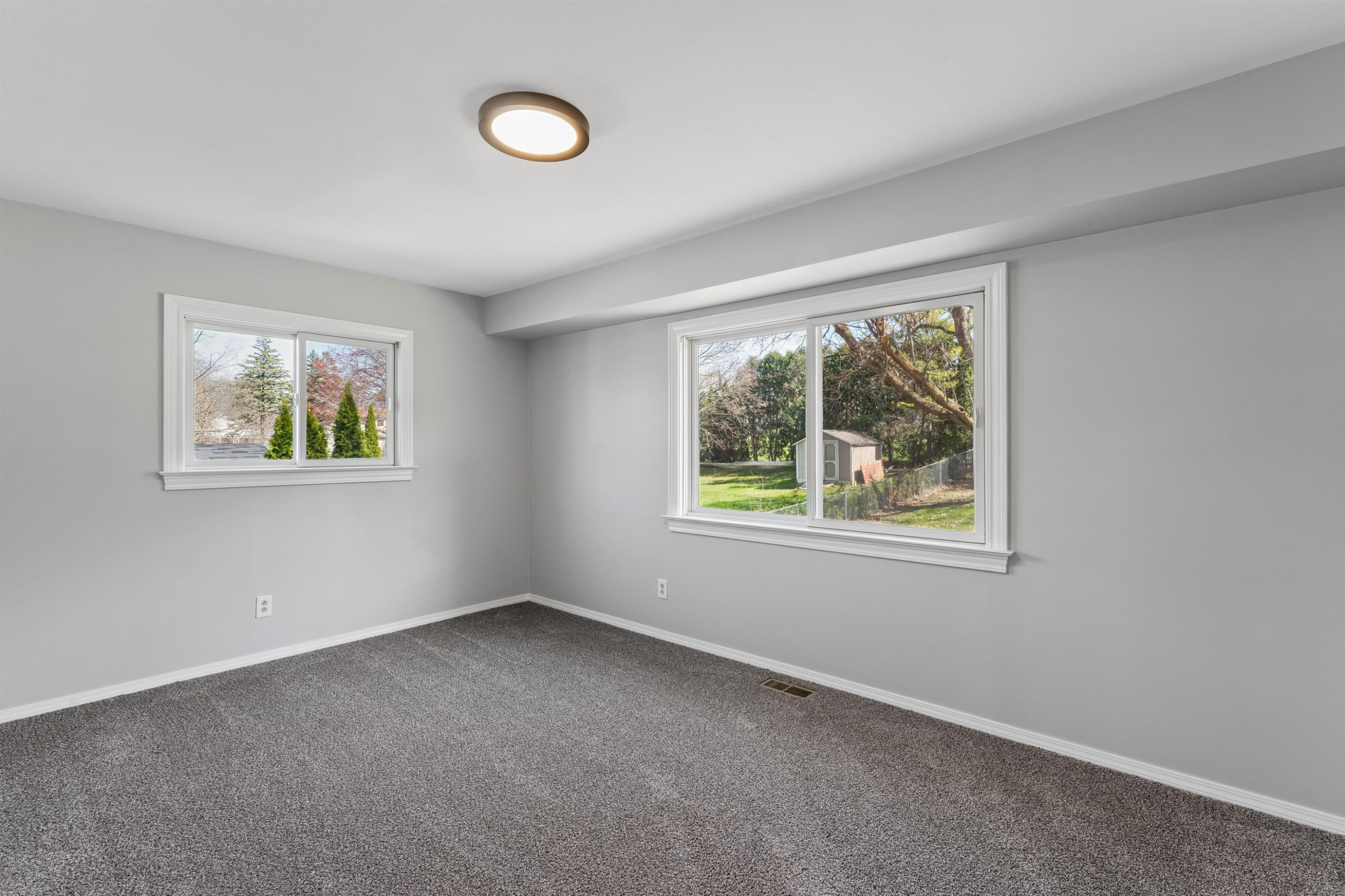 735 Huntington Road, Grand Blanc, MI 48439 — Photo 6
