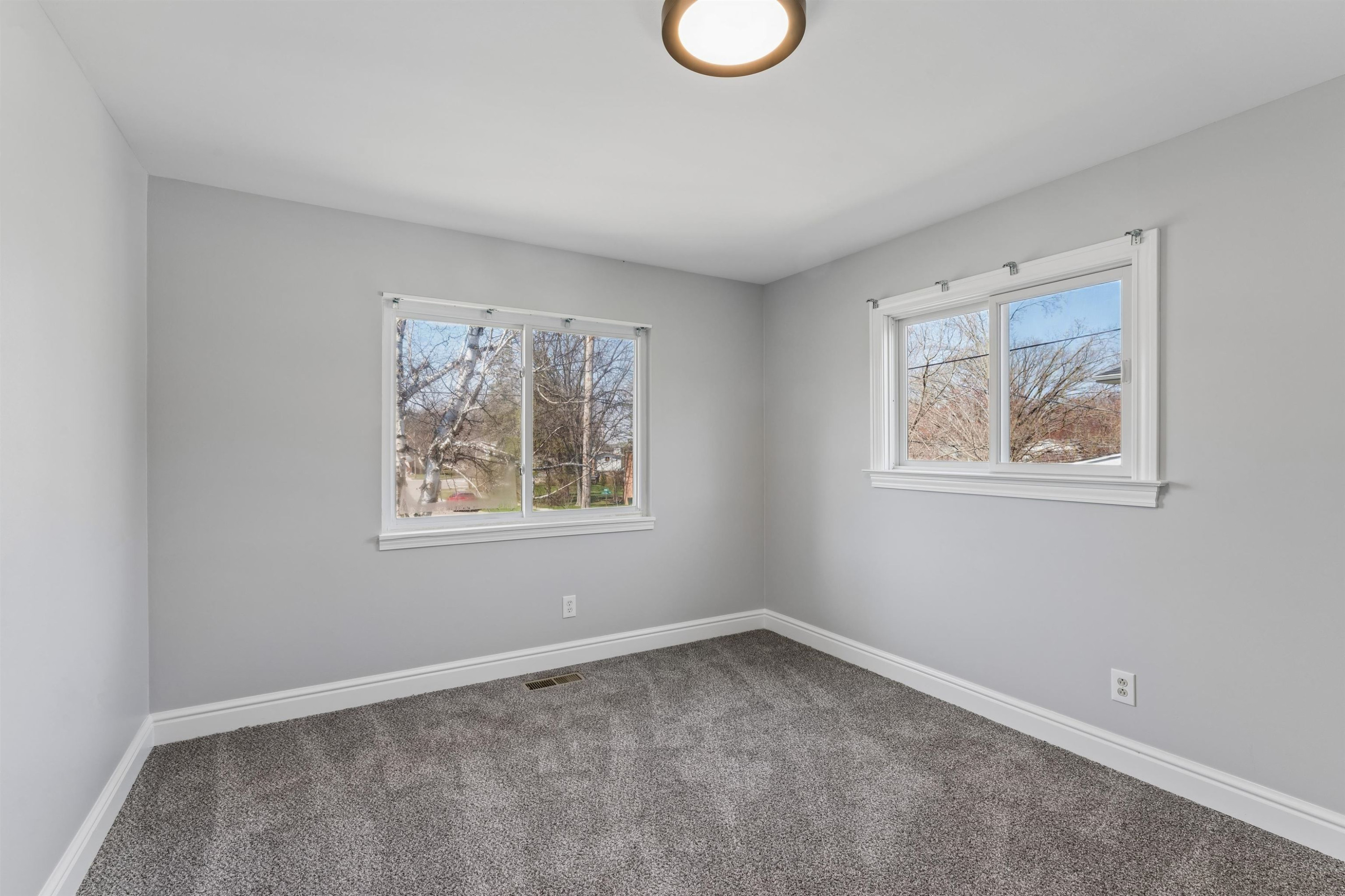 735 Huntington Road, Grand Blanc, MI 48439 — Photo 8