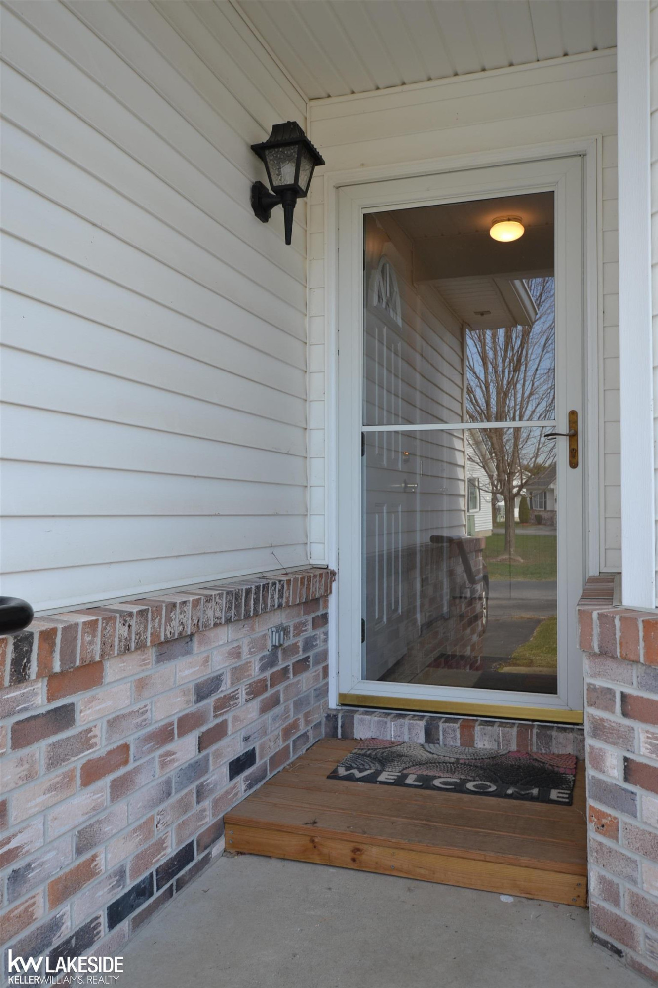 927 Lighthouse Drive, Marysville, MI 48040 — Photo 4