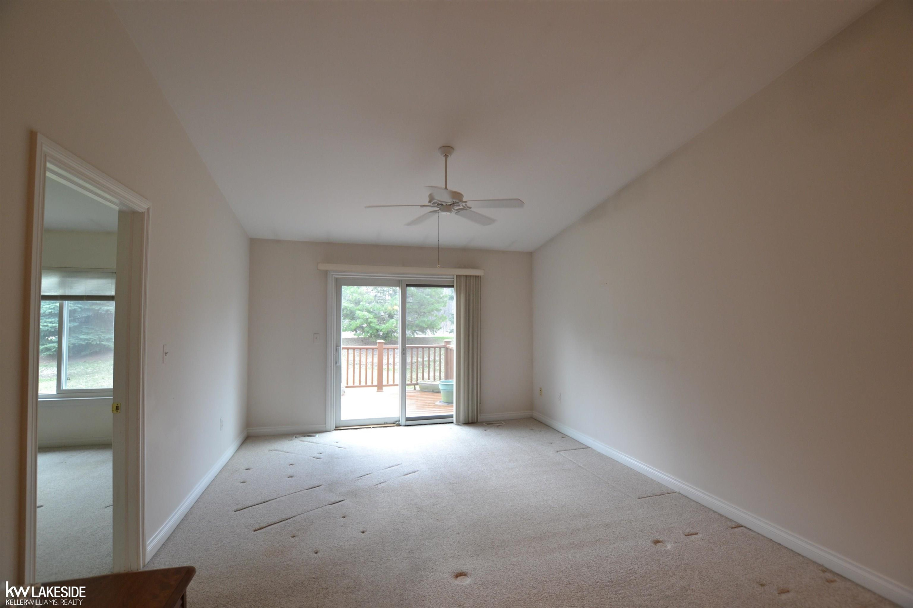 927 Lighthouse Drive, Marysville, MI 48040 — Photo 16