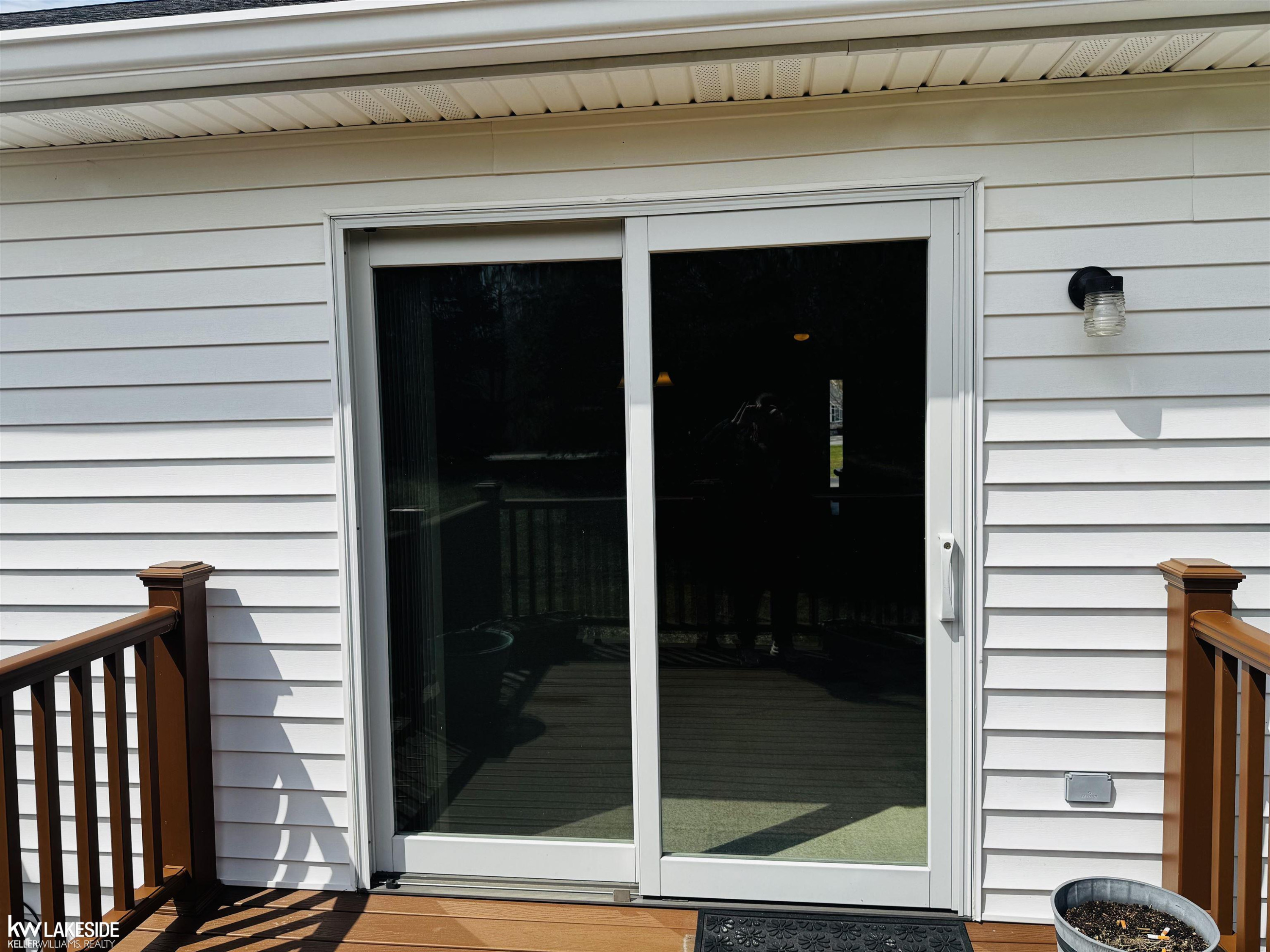 927 Lighthouse Drive, Marysville, MI 48040 — Photo 33