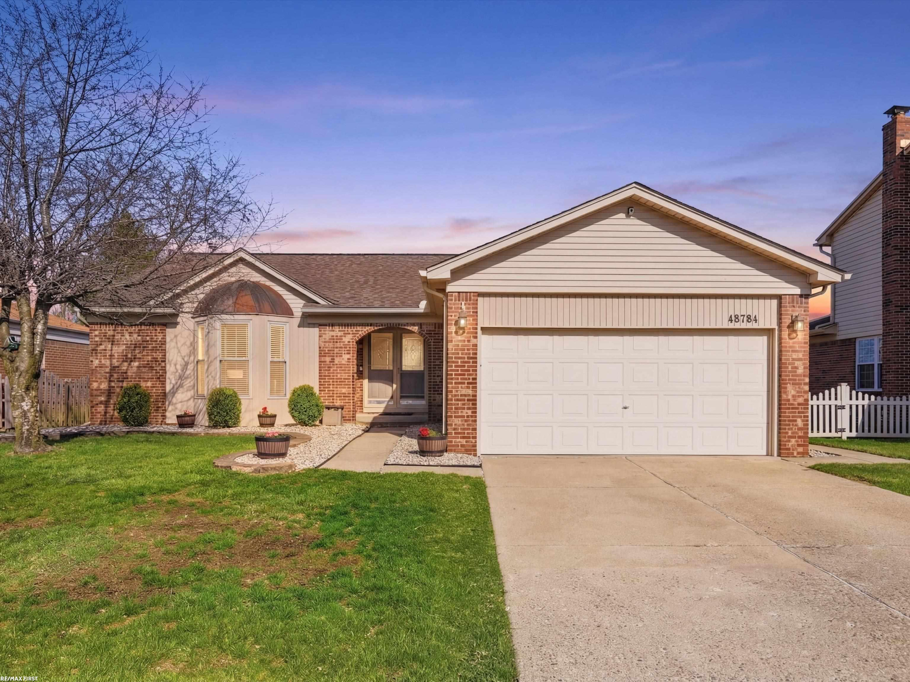 45784 Georgetown Drive, MI 48044 — Photo 40