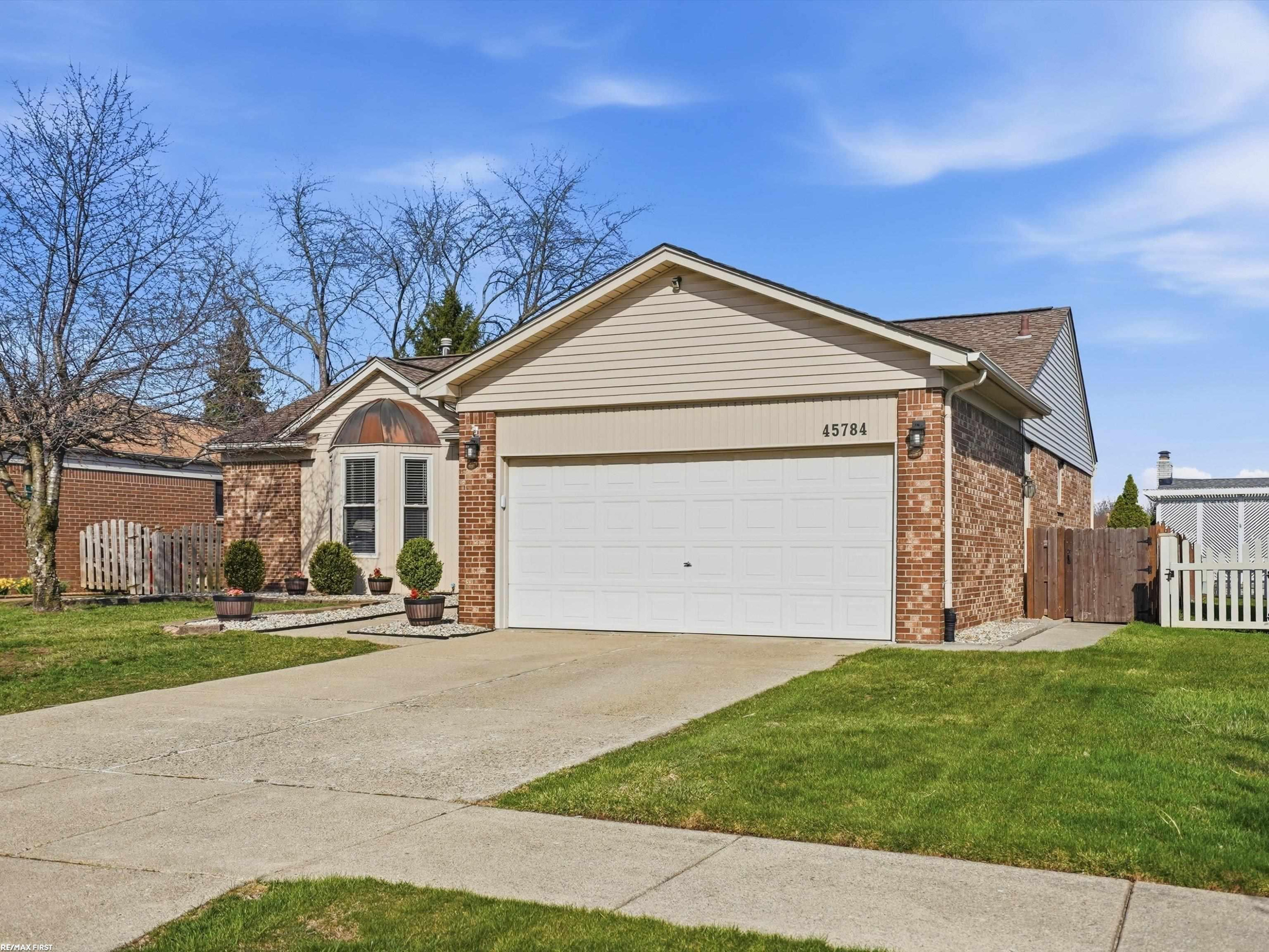45784 Georgetown Drive, MI 48044 — Photo 42