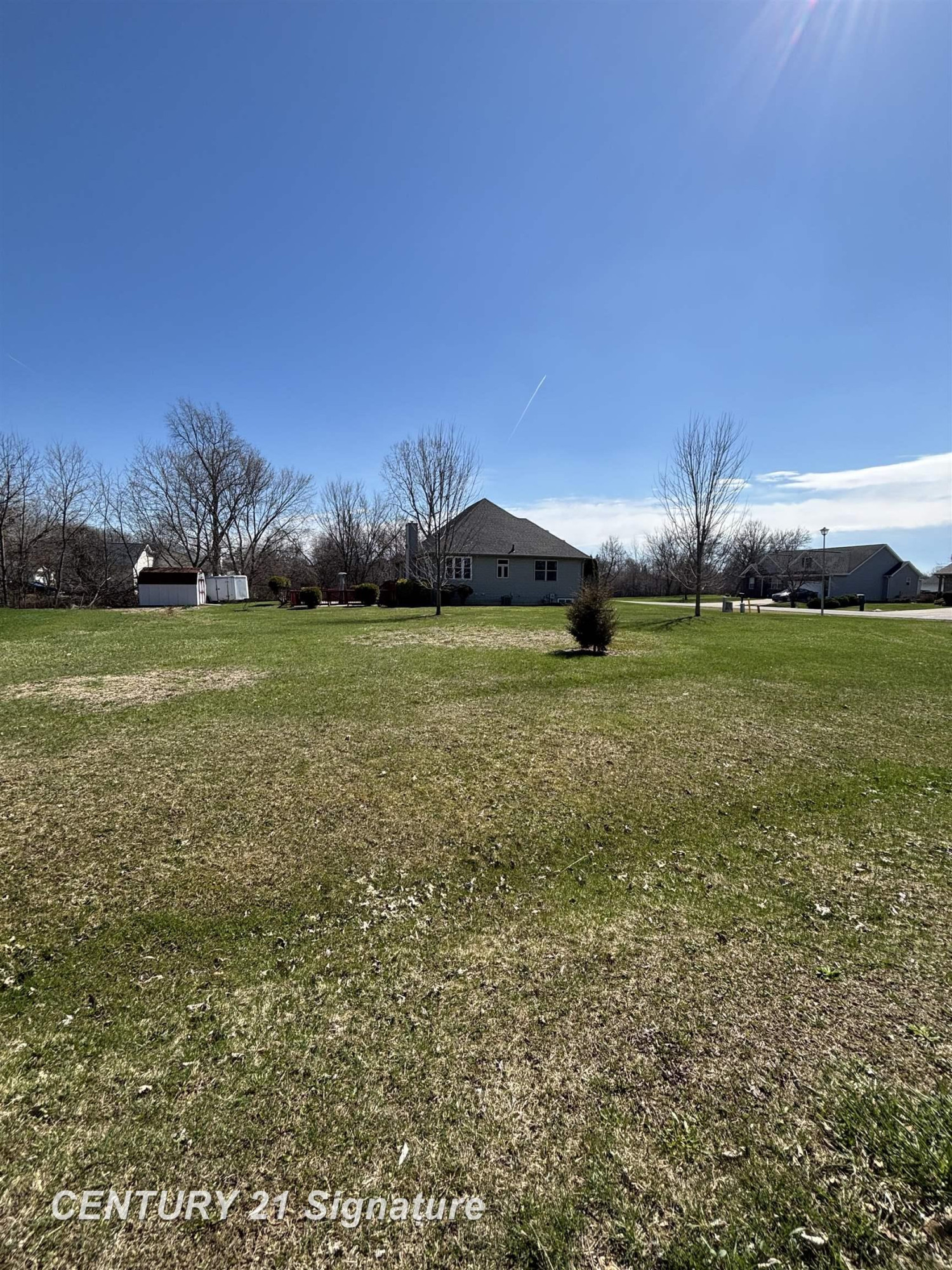 000 Pine Creek Drive, Burton, MI 48519