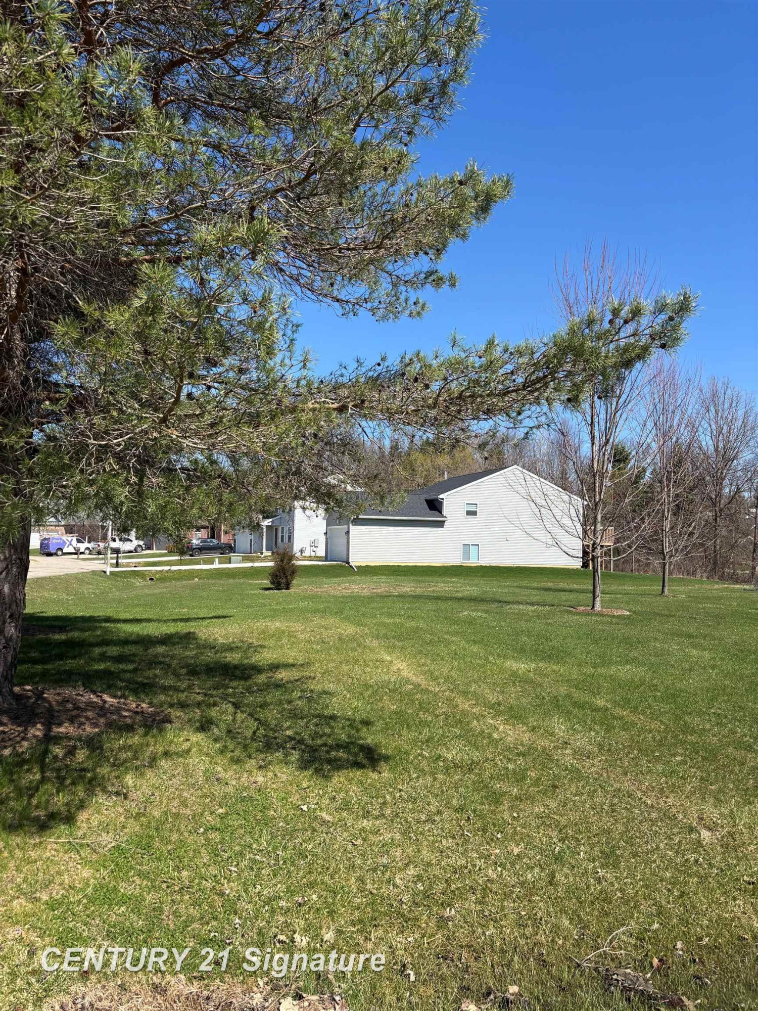 000 Pine Creek Drive, Burton, MI 48519 — Photo 4
