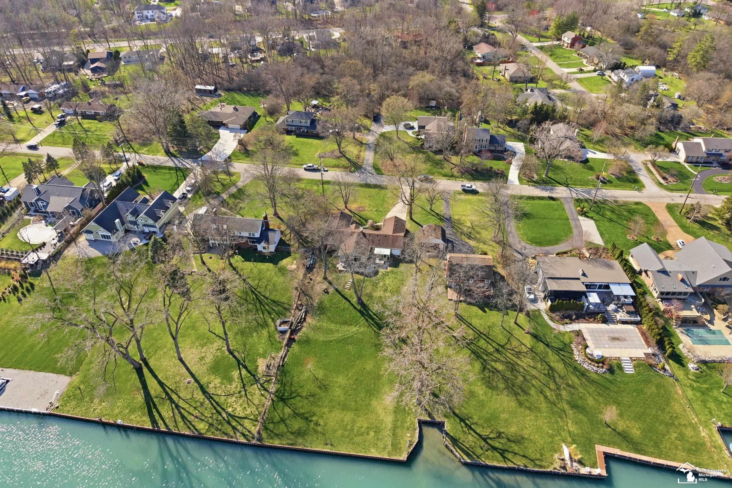 21781 Thorofare Road, Grosse Ile, MI 48138 — Photo 52