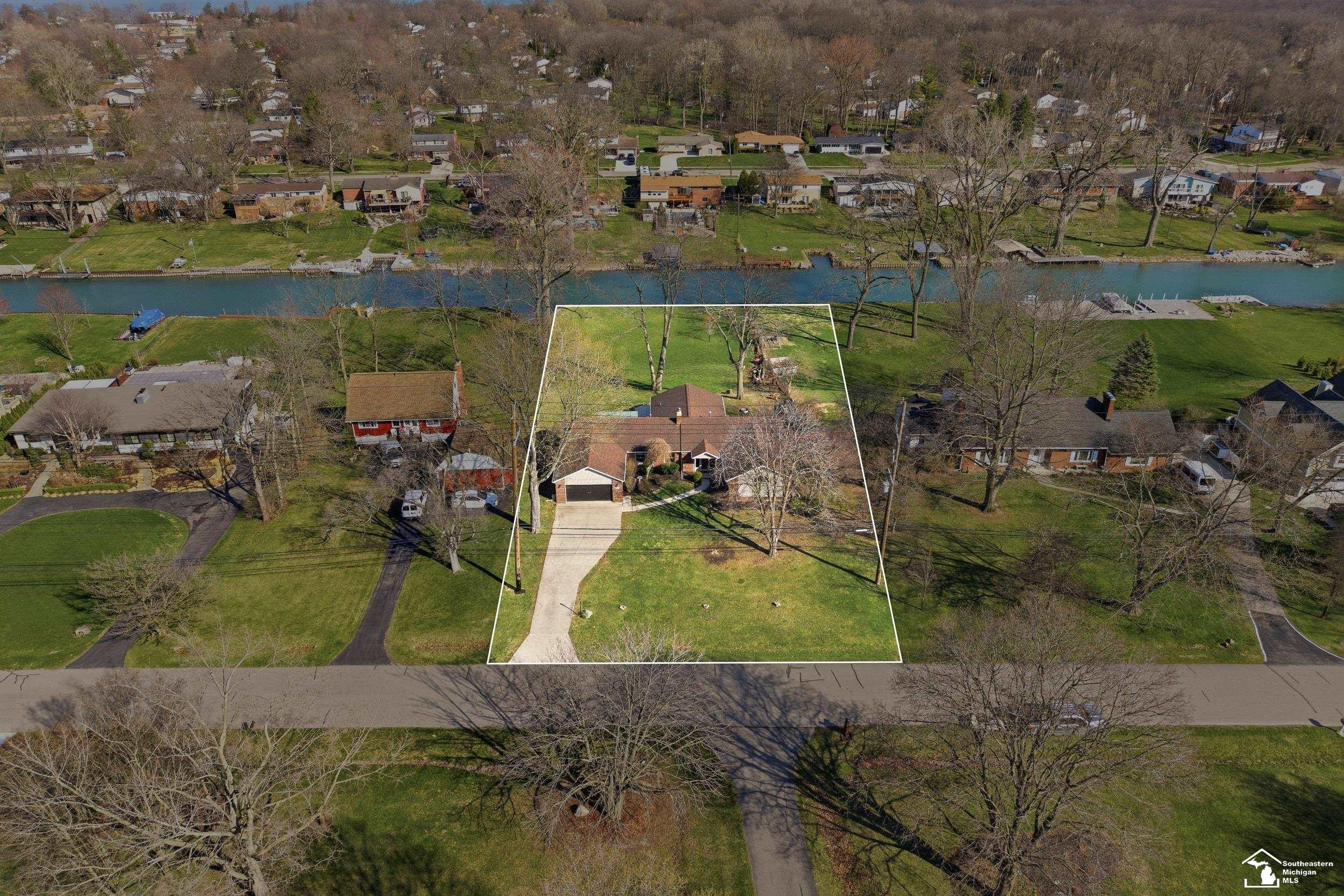 21781 Thorofare Road, Grosse Ile, MI 48138 — Photo 53