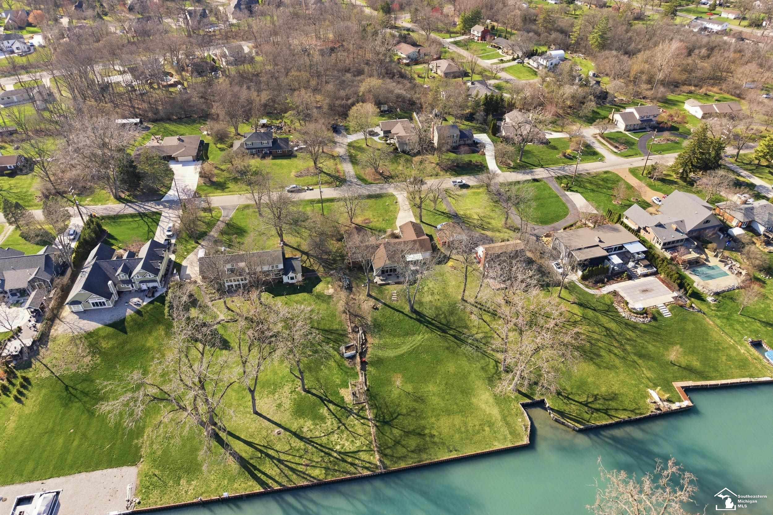 21781 Thorofare Road, Grosse Ile, MI 48138 — Photo 54