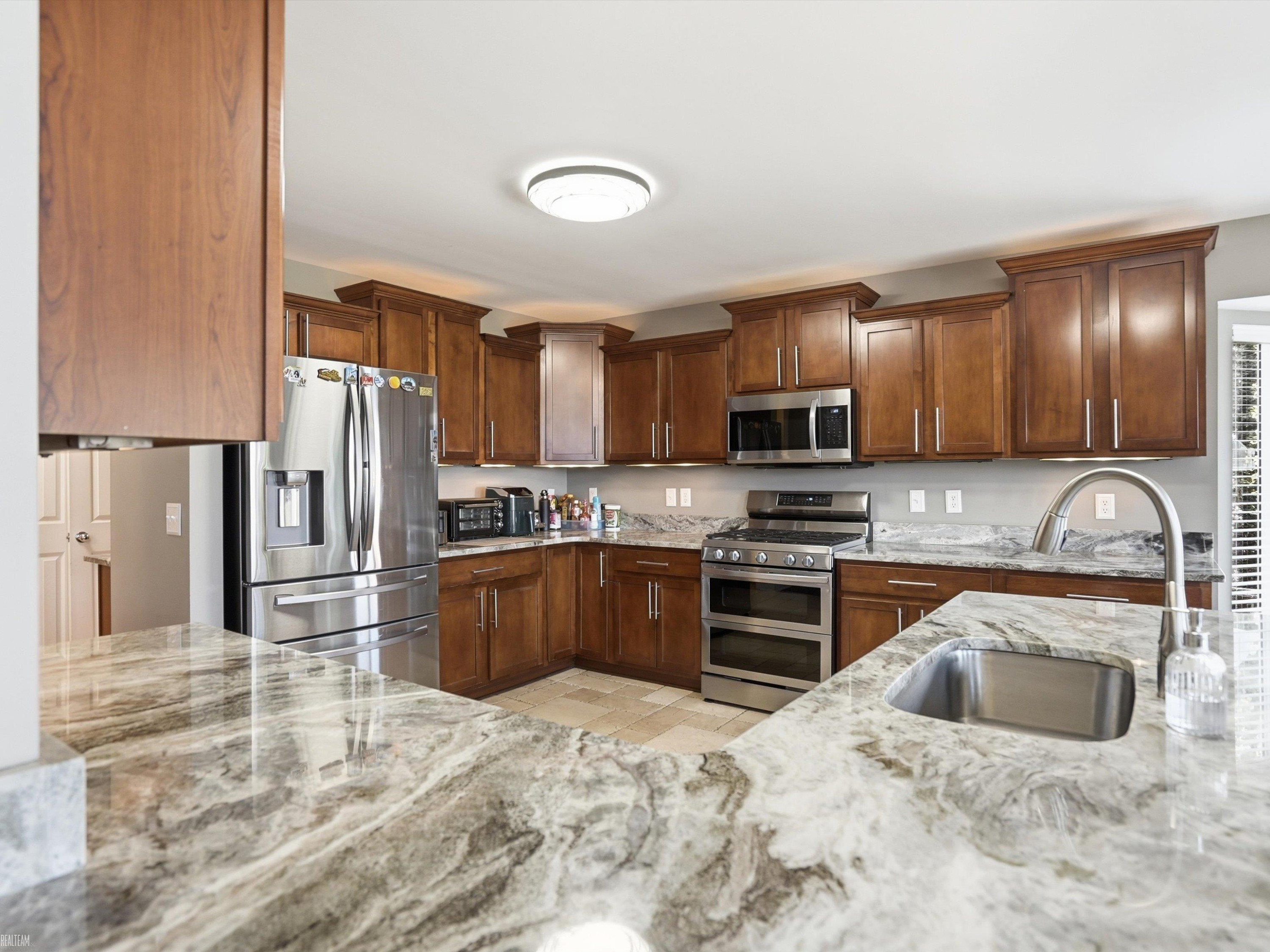 22261 Woodlake Drive, 143, MI 48044 — Photo 11