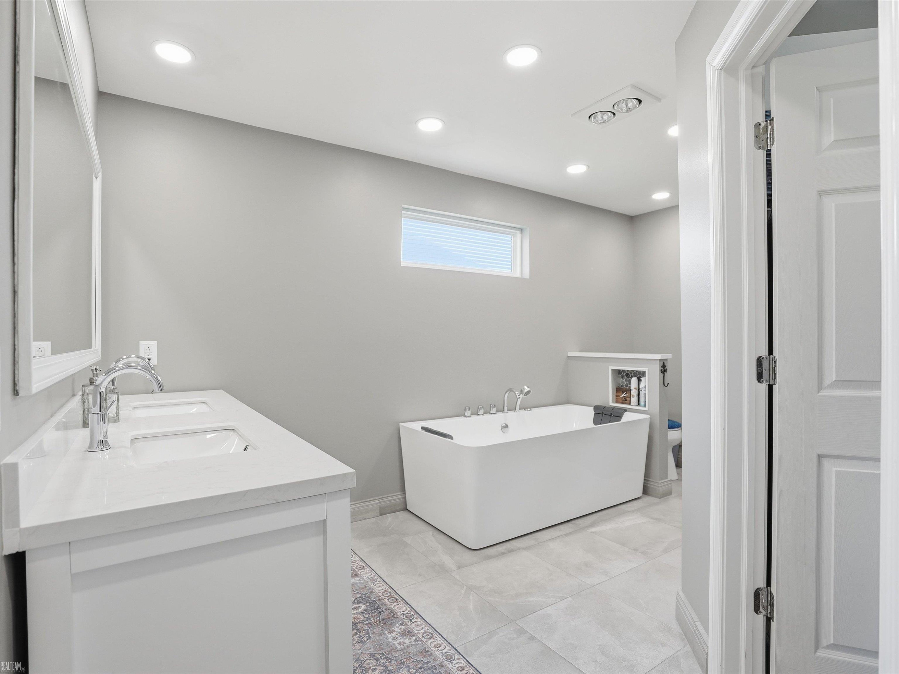 22261 Woodlake Drive, 143, MI 48044 — Photo 18